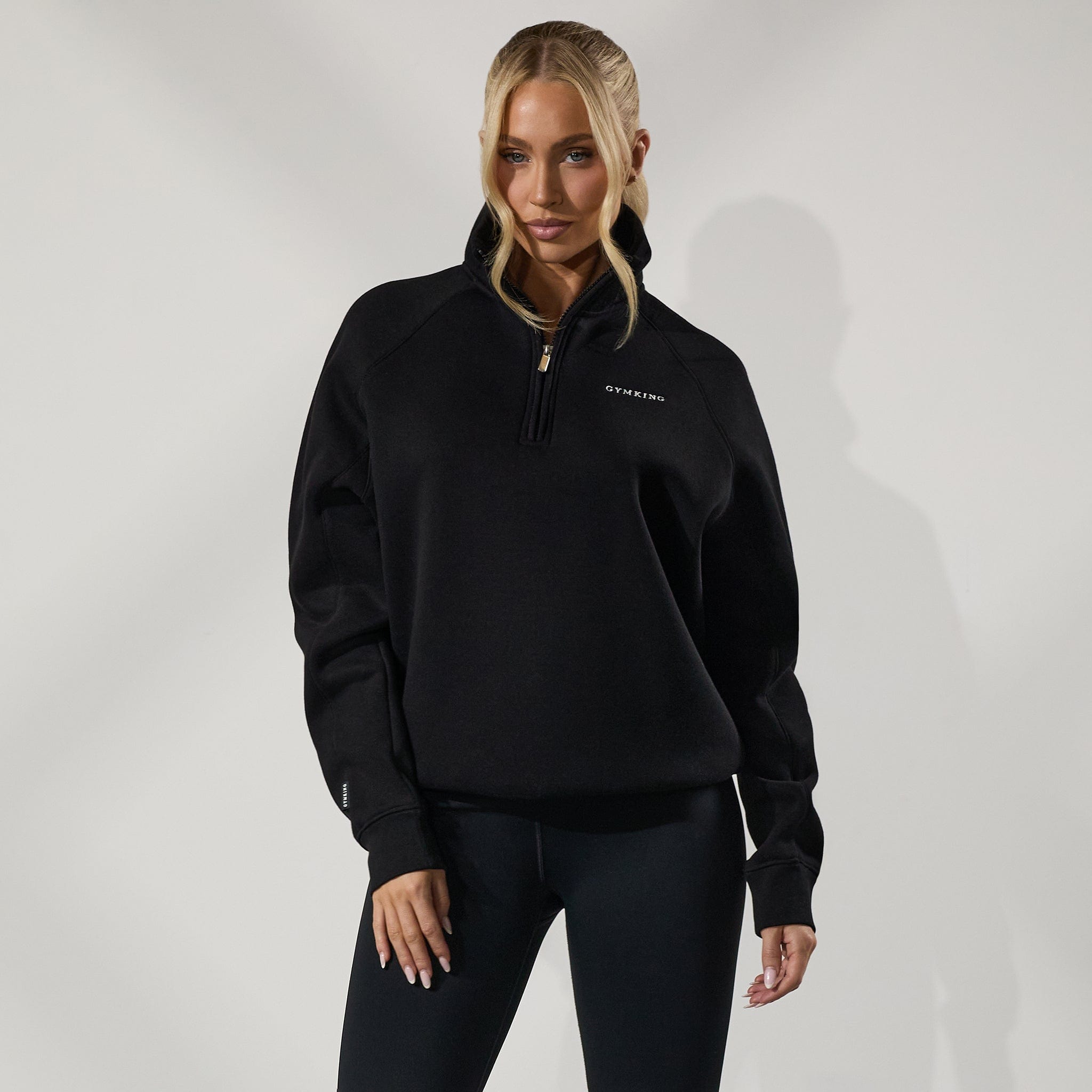 Gym King Raglan Sleeve Fleece Funnel - Black
