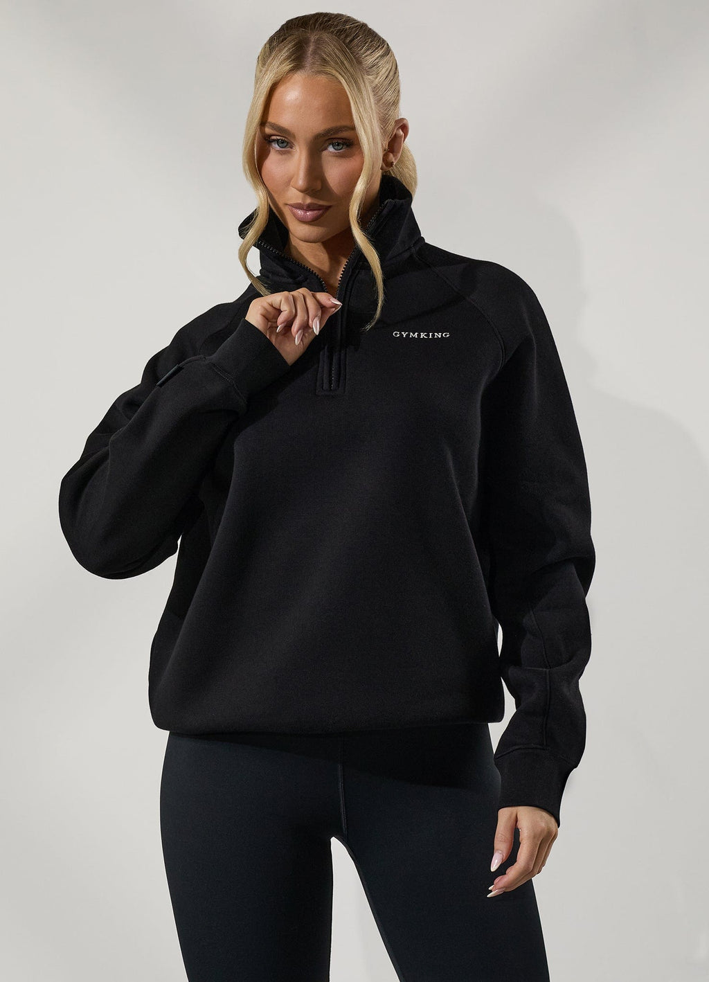 Gym King Raglan Sleeve Fleece Funnel - Black