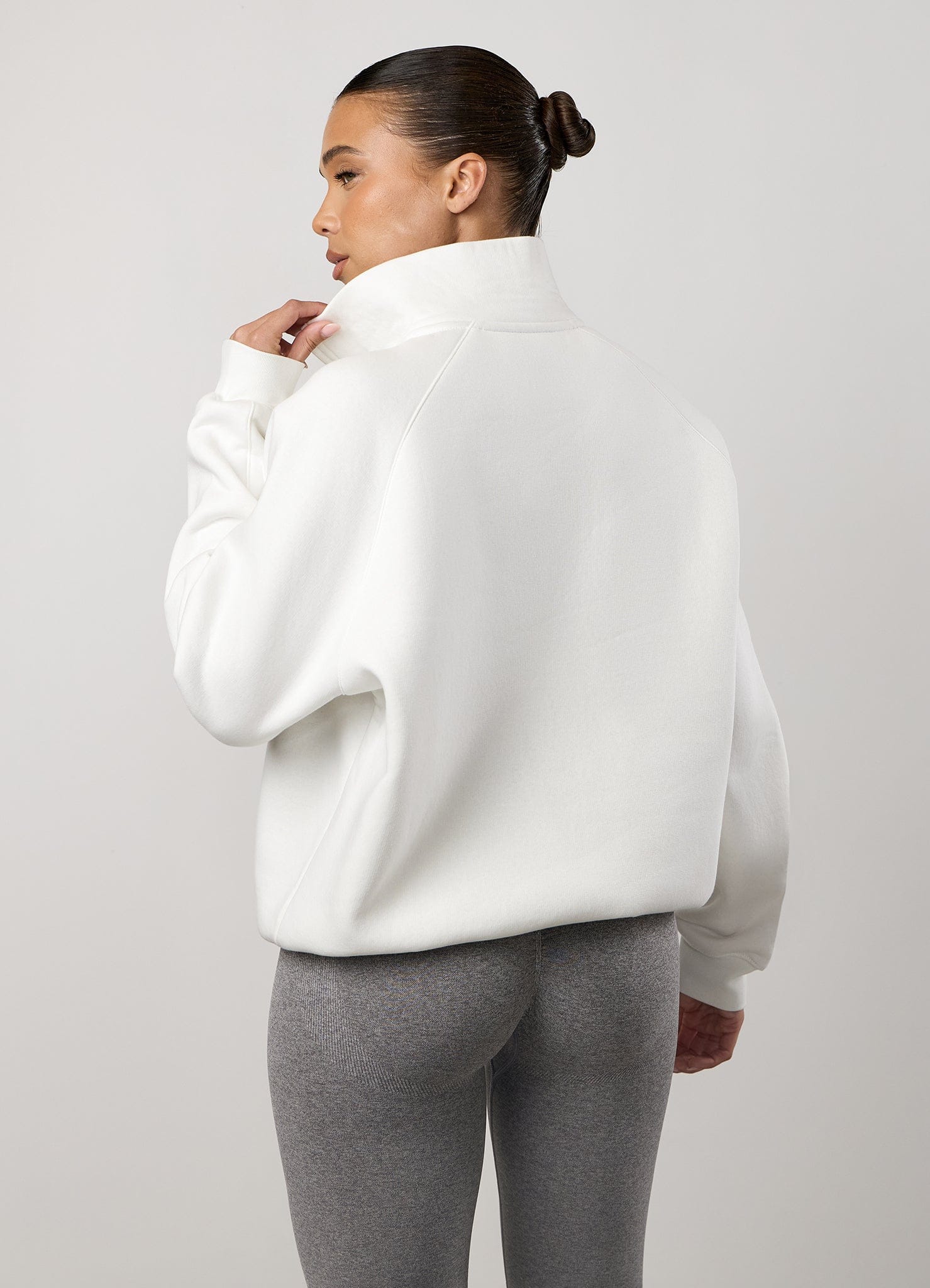 Gym King Raglan Sleeve Fleece Funnel - Cream