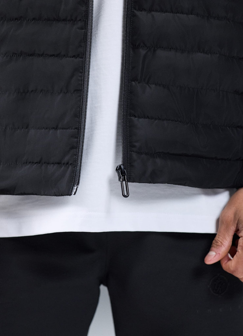 Gym King Rebellion Rushmore Light Quilted Knit Jacket - Black
