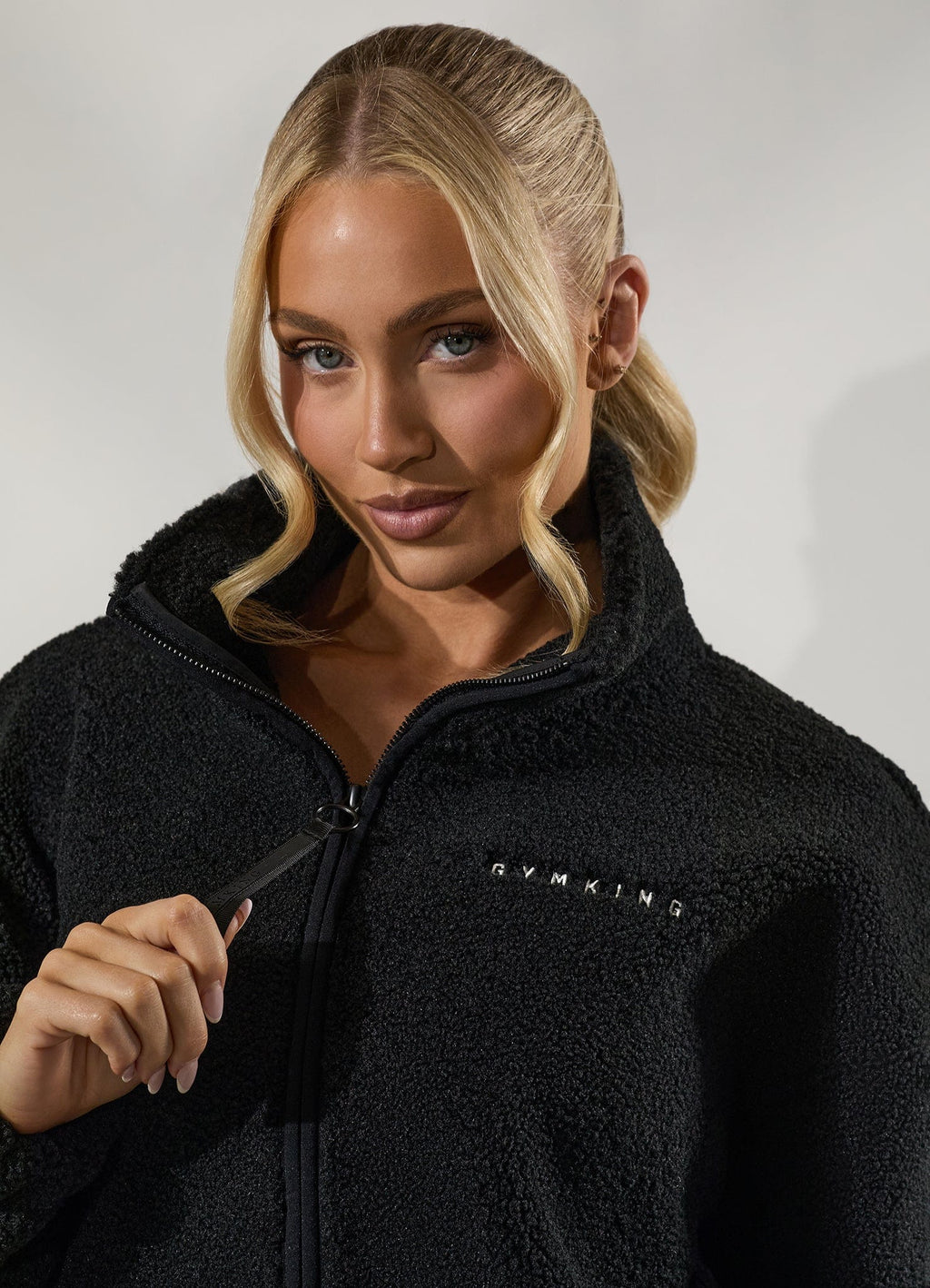 Gym King Linear Cropped Borg Full Zip - Black