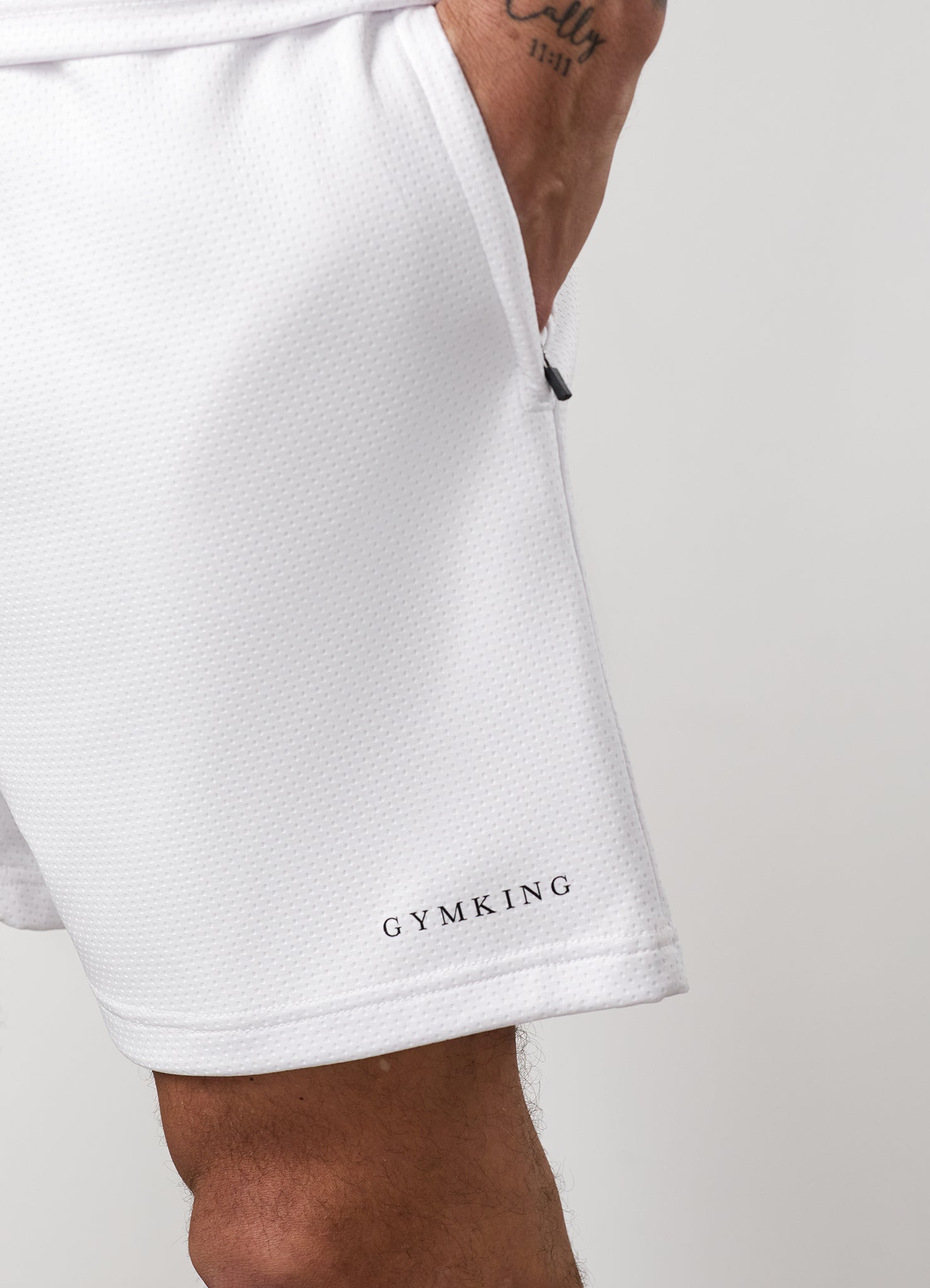 Gym King Brooklyn Mesh Short - White/Black