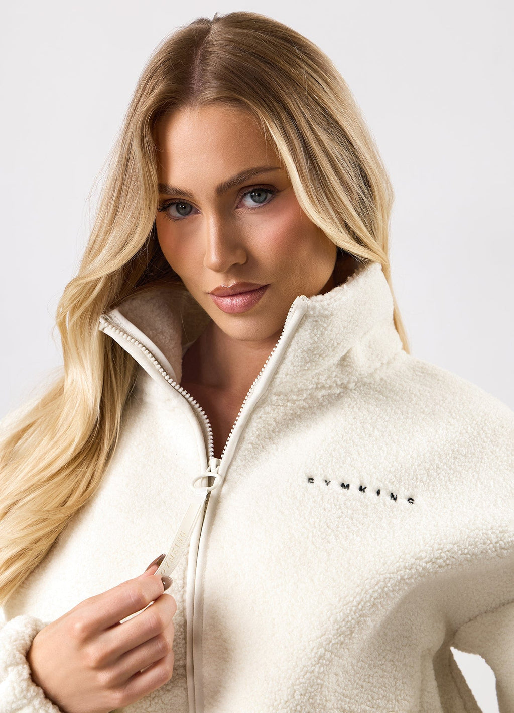 Gym King Linear Cropped Borg Full Zip - Cream