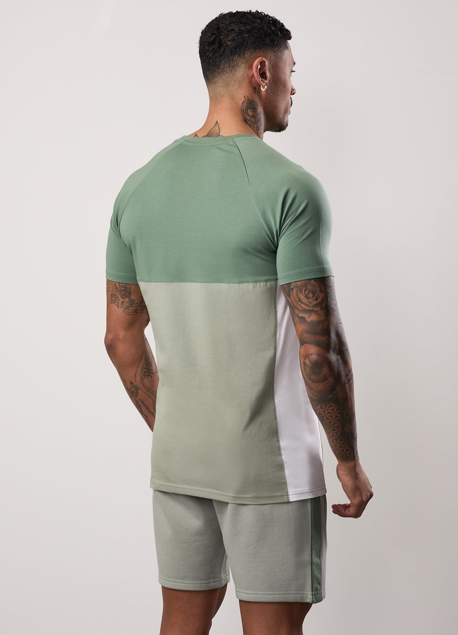 Gym King Contrast Panel Jersey Tee - Fern Green/Soft Khaki/White