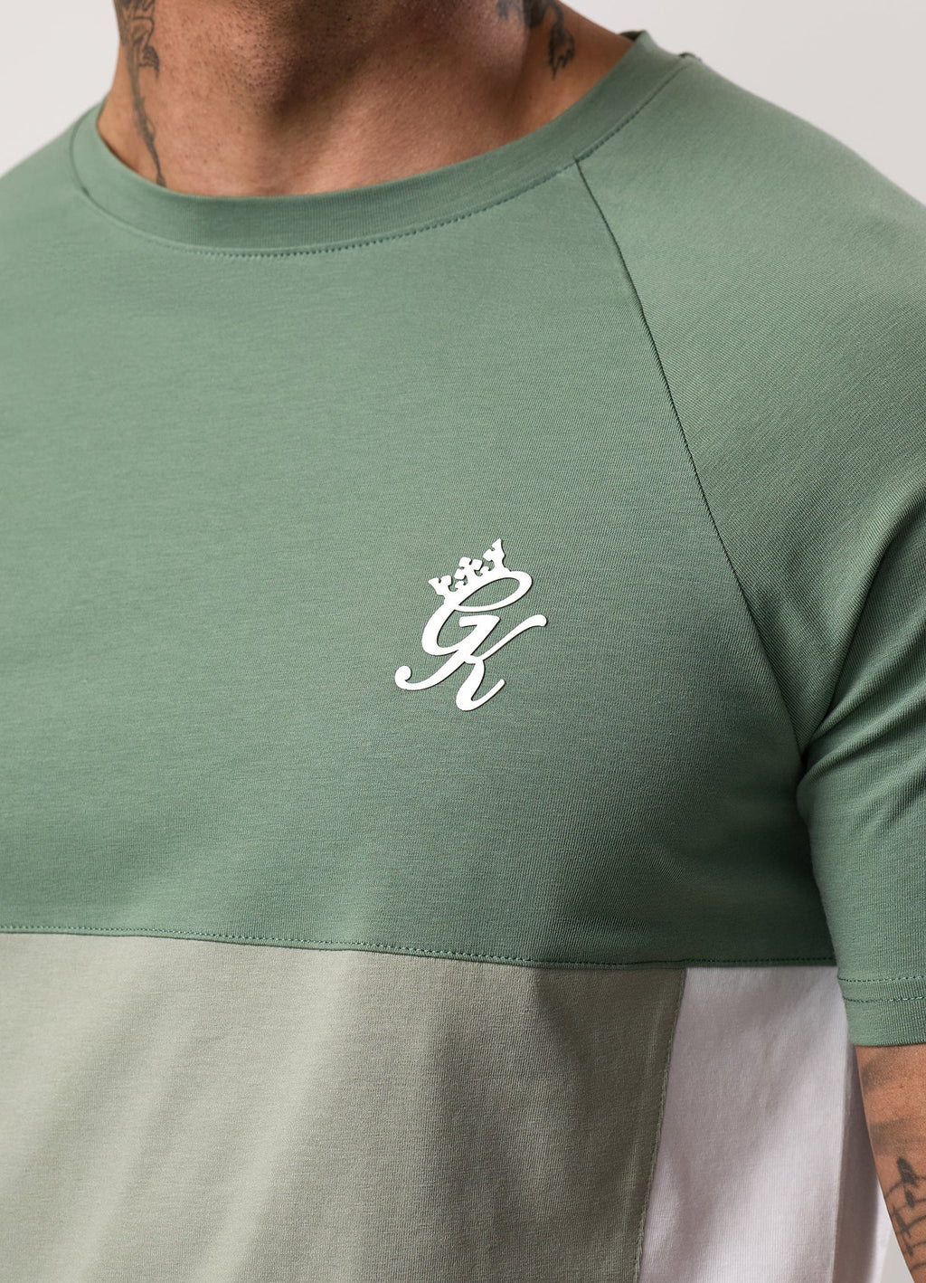 Gym King Contrast Panel Jersey Tee - Fern Green/Soft Khaki/White