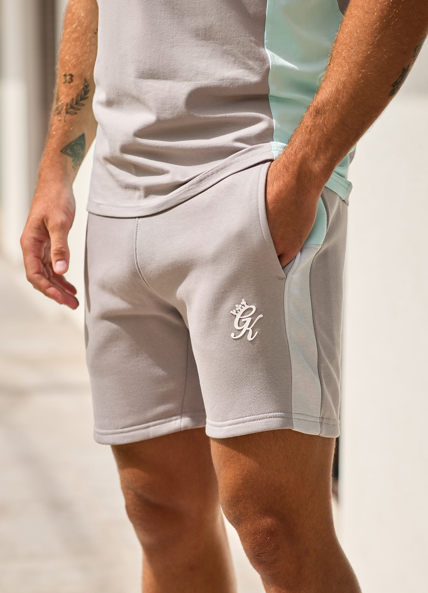 Gym King Contrast Panel Short - Urban Grey/Light Grey/Mint