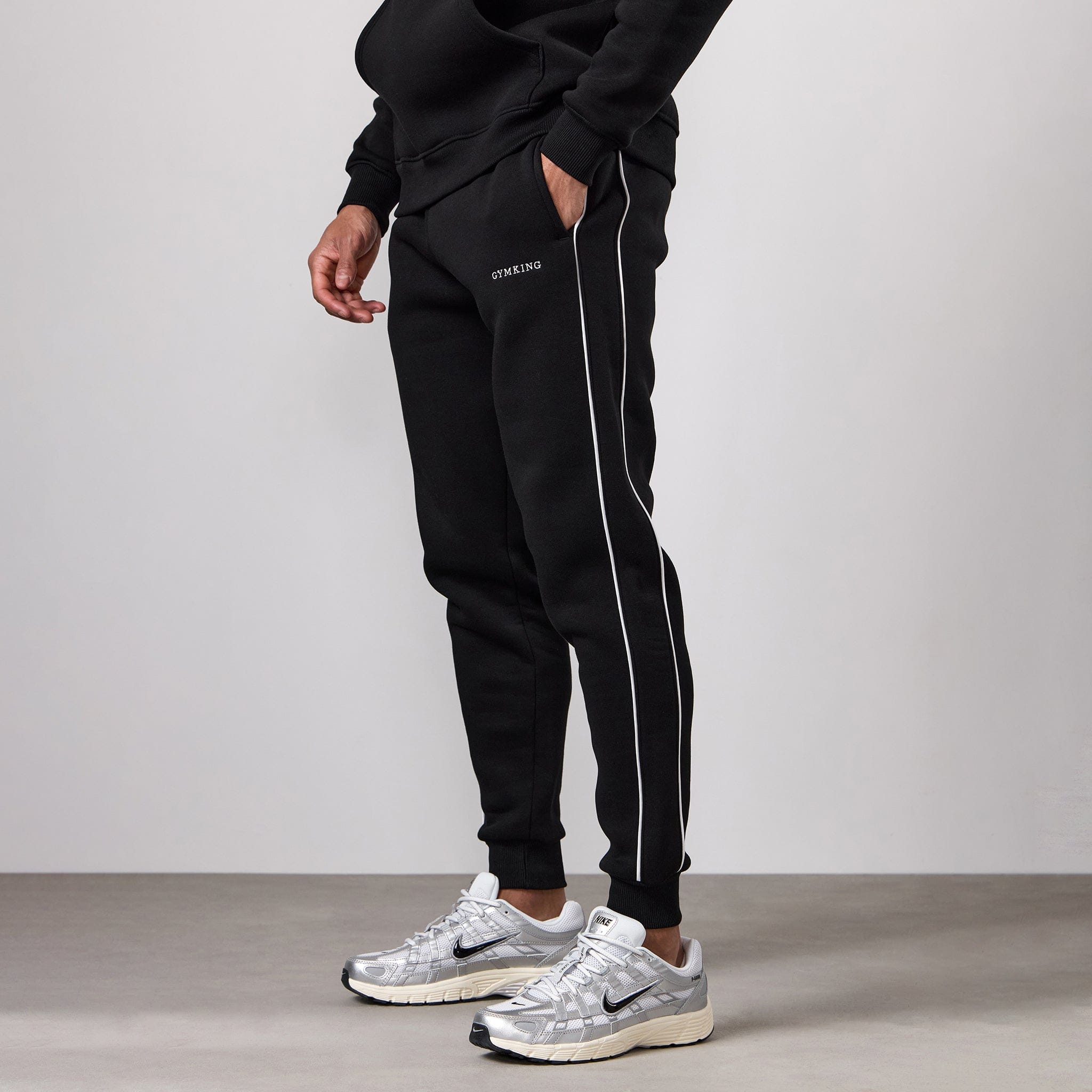 Gym King Core Piped Fleece Jogger - Black