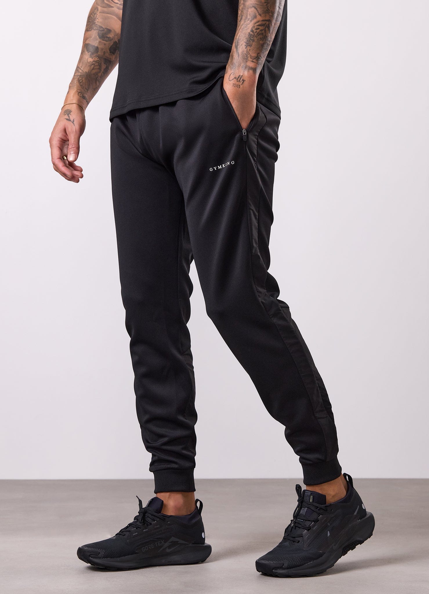 Gym King Core Plus Panel Jogger - Black
