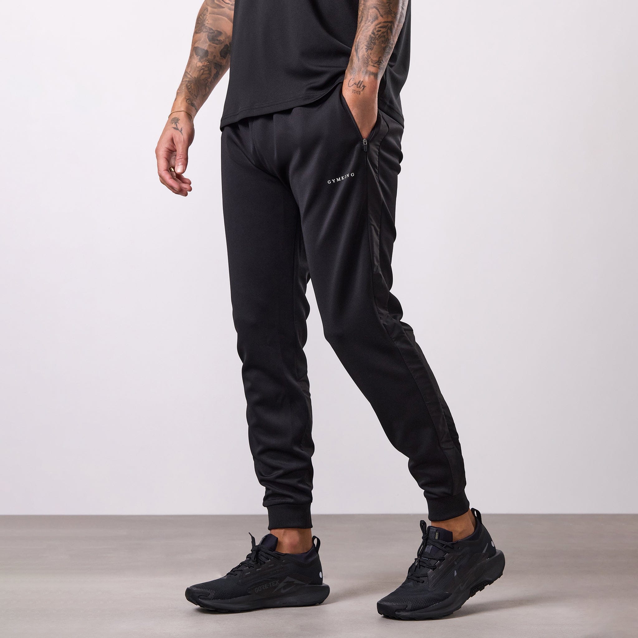 Gym King Core Plus Panel Jogger - Black