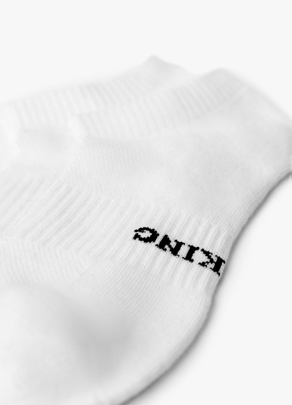 Gym King Linear Sports Sock (1PK) - White