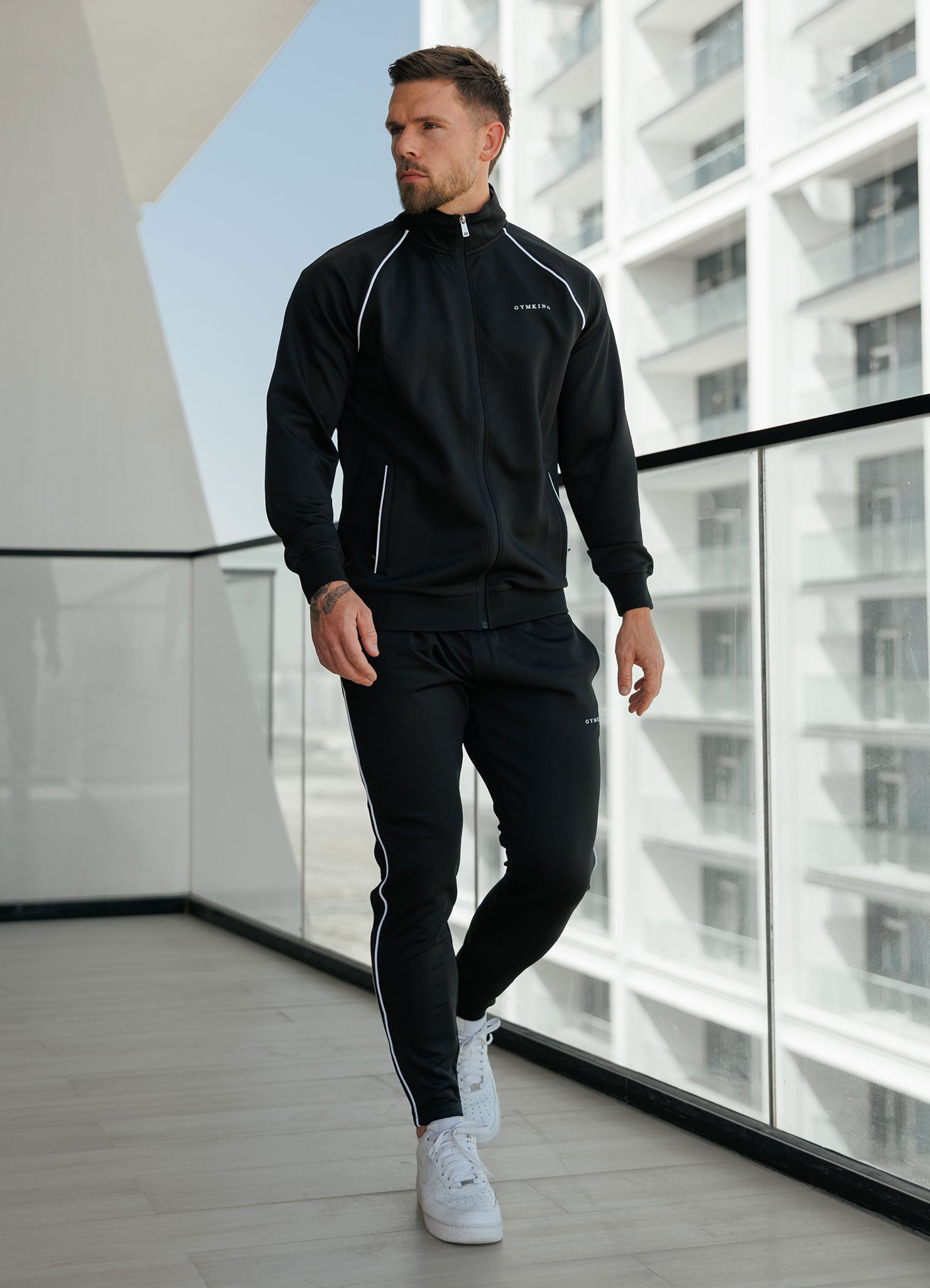 Gym King Core Piped Tapered Leg Jogger - Black
