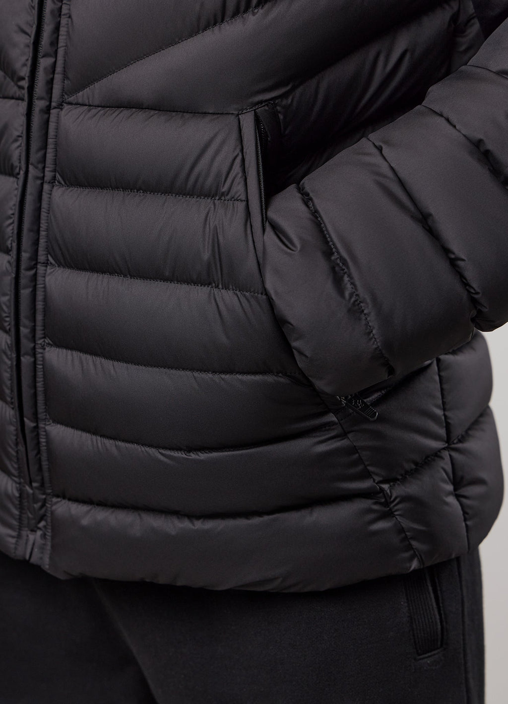 Gym King Endurance Puffer Jacket - Black