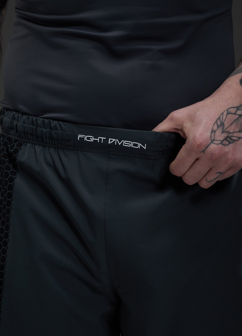 Gym King Fight Division Combat 7" Short - Graphite