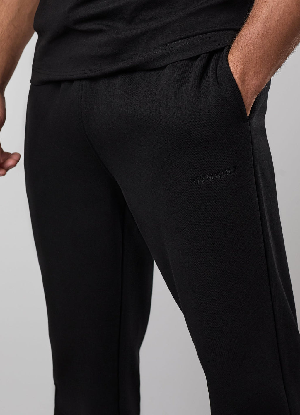 Gym King Fundamental Linear Straight Leg Jogger - Black/Black