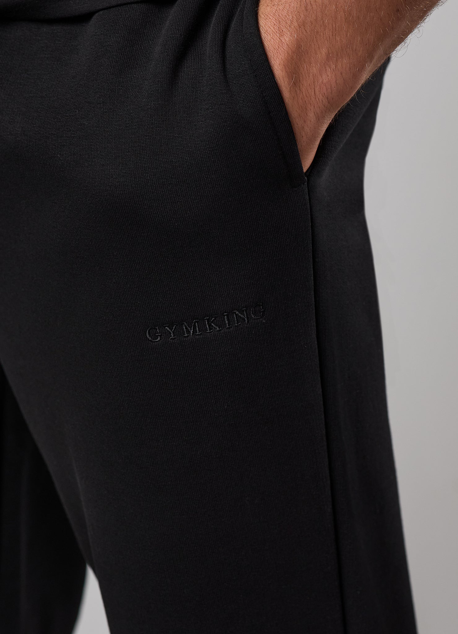 Gym King Fundamental Linear Straight Leg Jogger - Black/Black