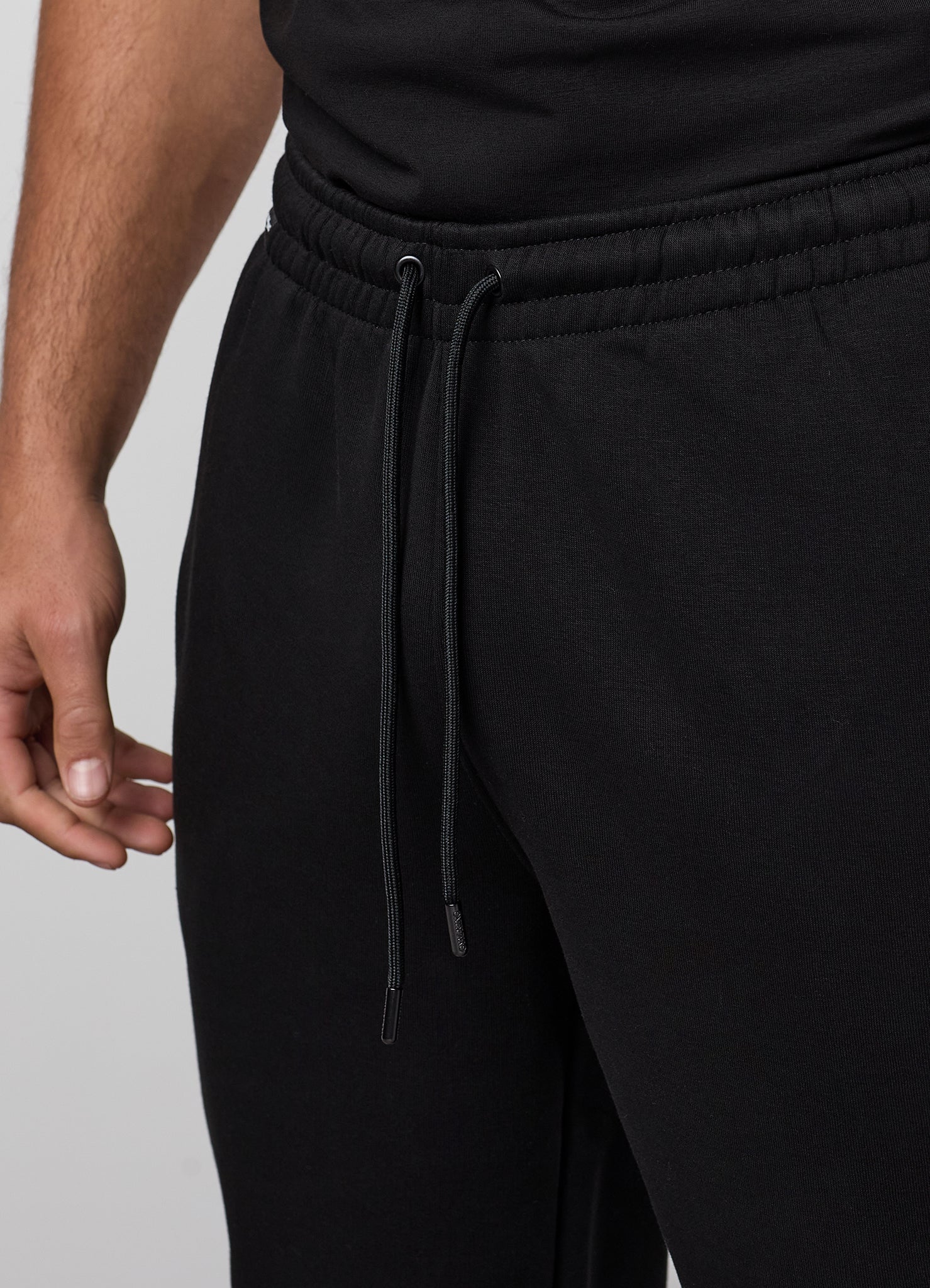 Gym King Fundamental Linear Straight Leg Jogger - Black/Black