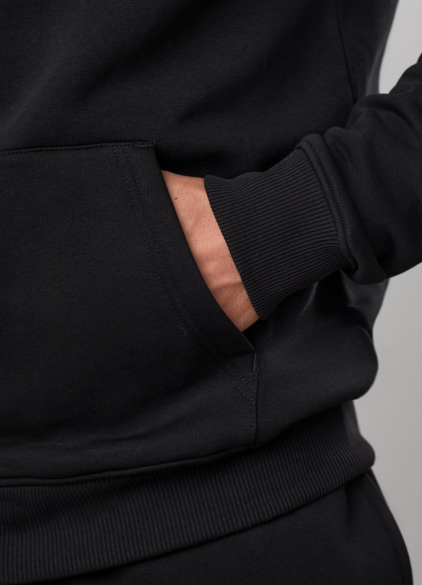 Gym King Fundamental Linear Full Zip Hoodie - Black/Black