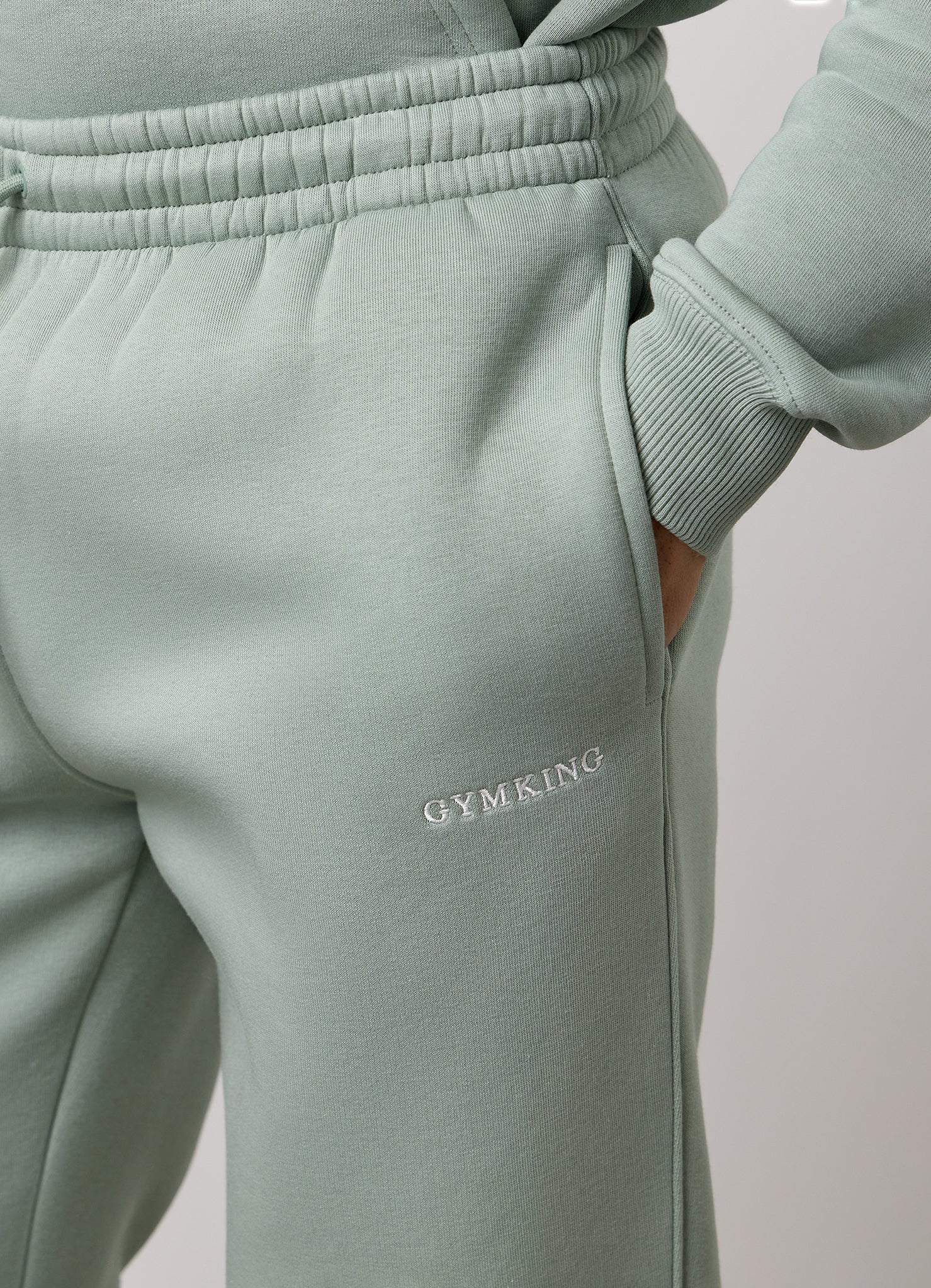 Gym King Fundamental Linear Jogger - Urban Sage