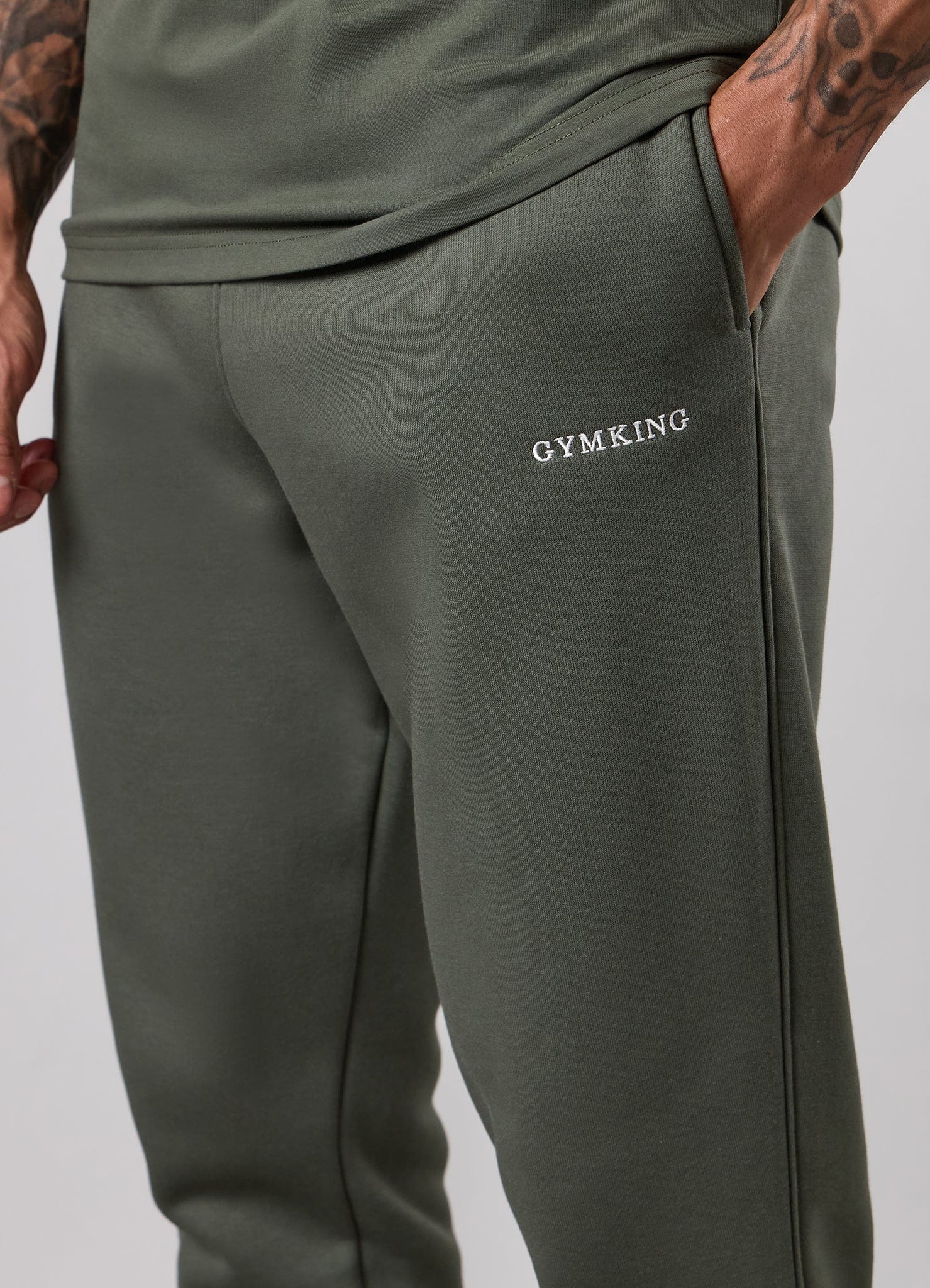 Gym King Fundamental Linear Jogger - Deep Olive
