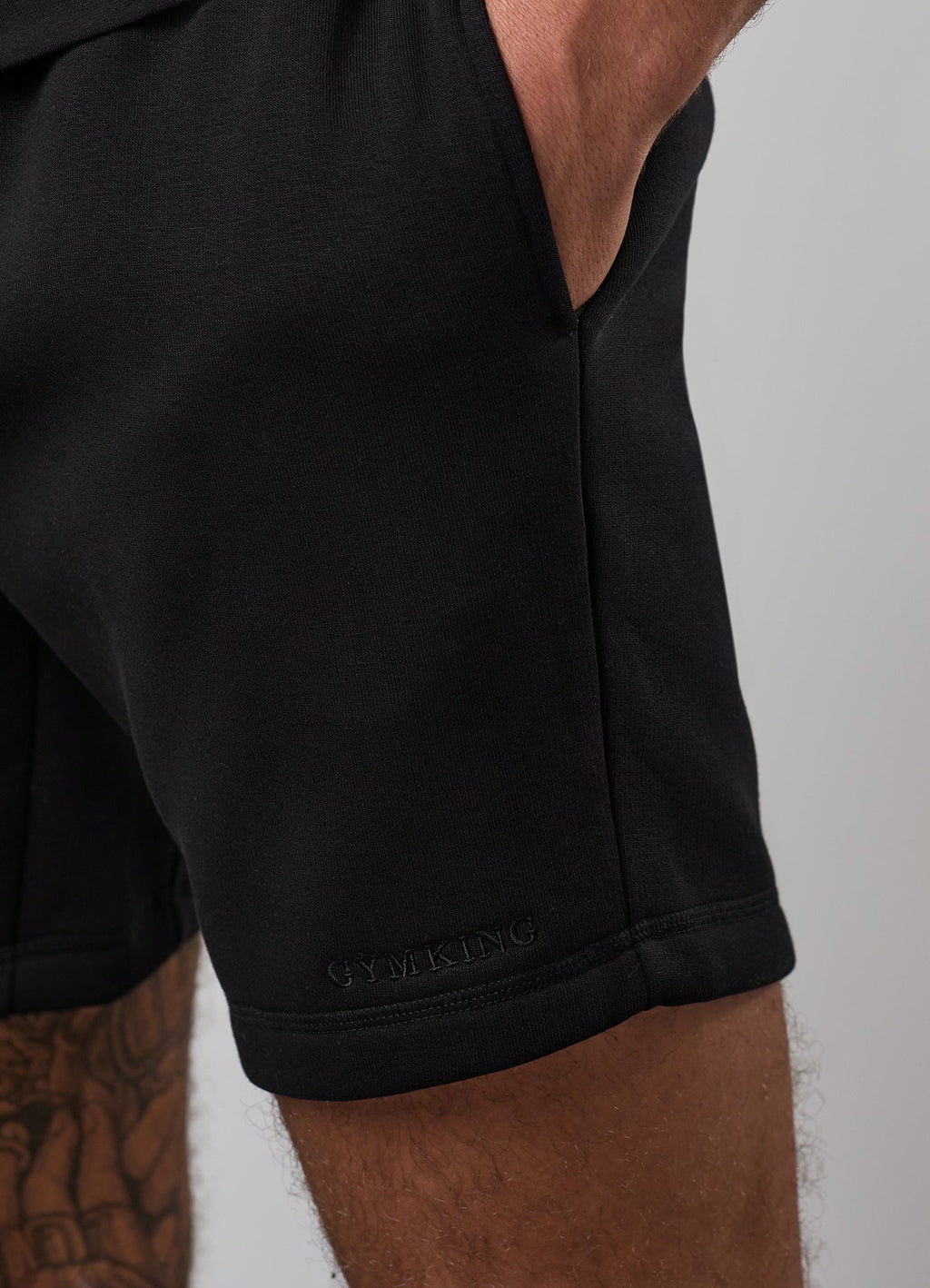 Gym King Fundamental Linear Short - Black/Black