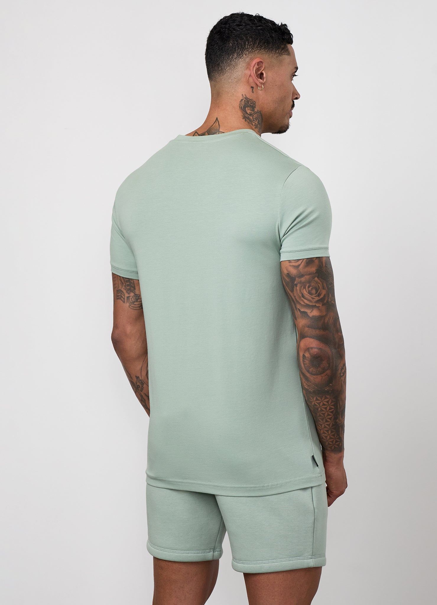 Gym King Fundamental Linear Tee - Urban Sage