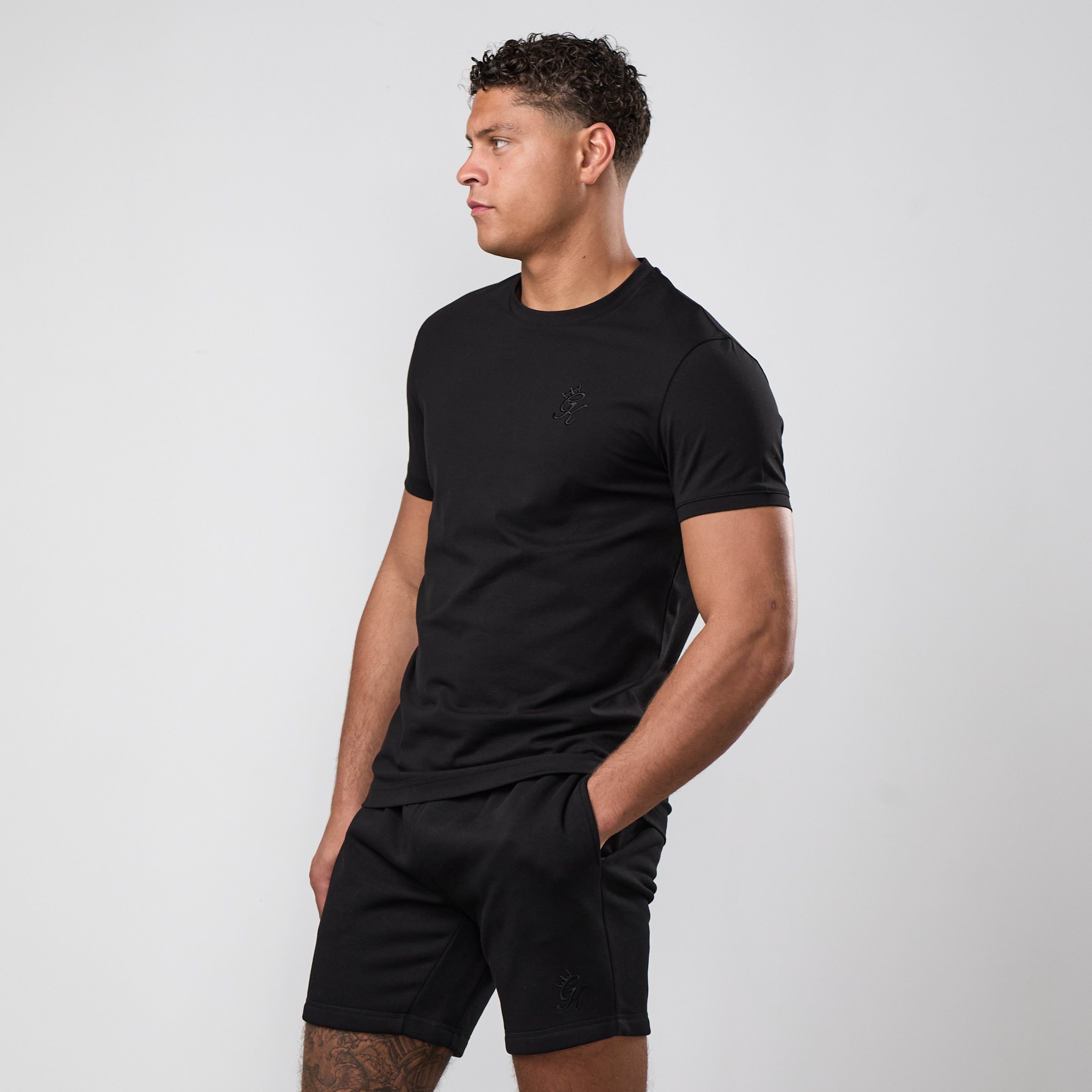 Gym King Fundamental Tee - Black/Black