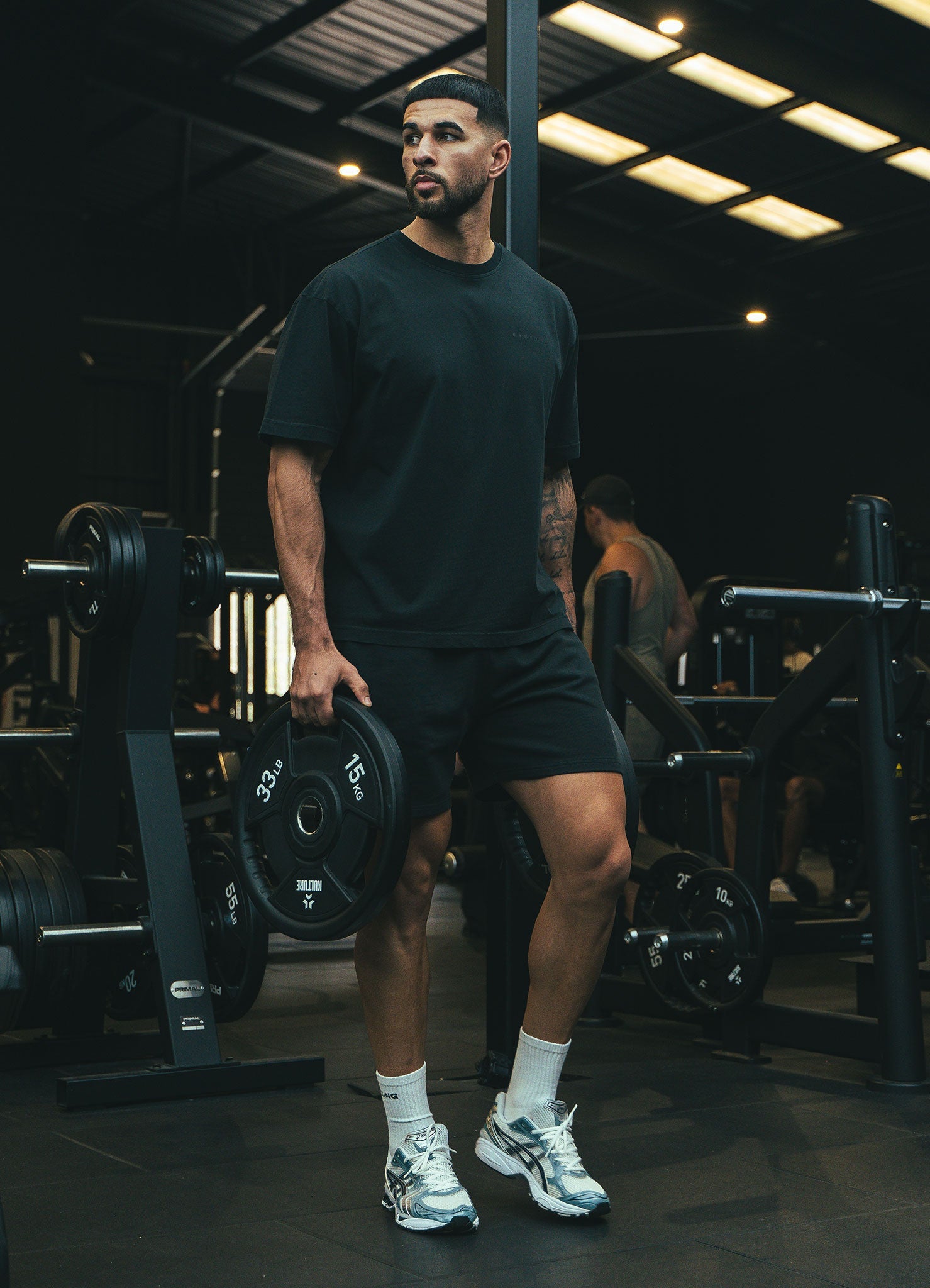 Gym King World Distressed Graphic Washed Tee - Black