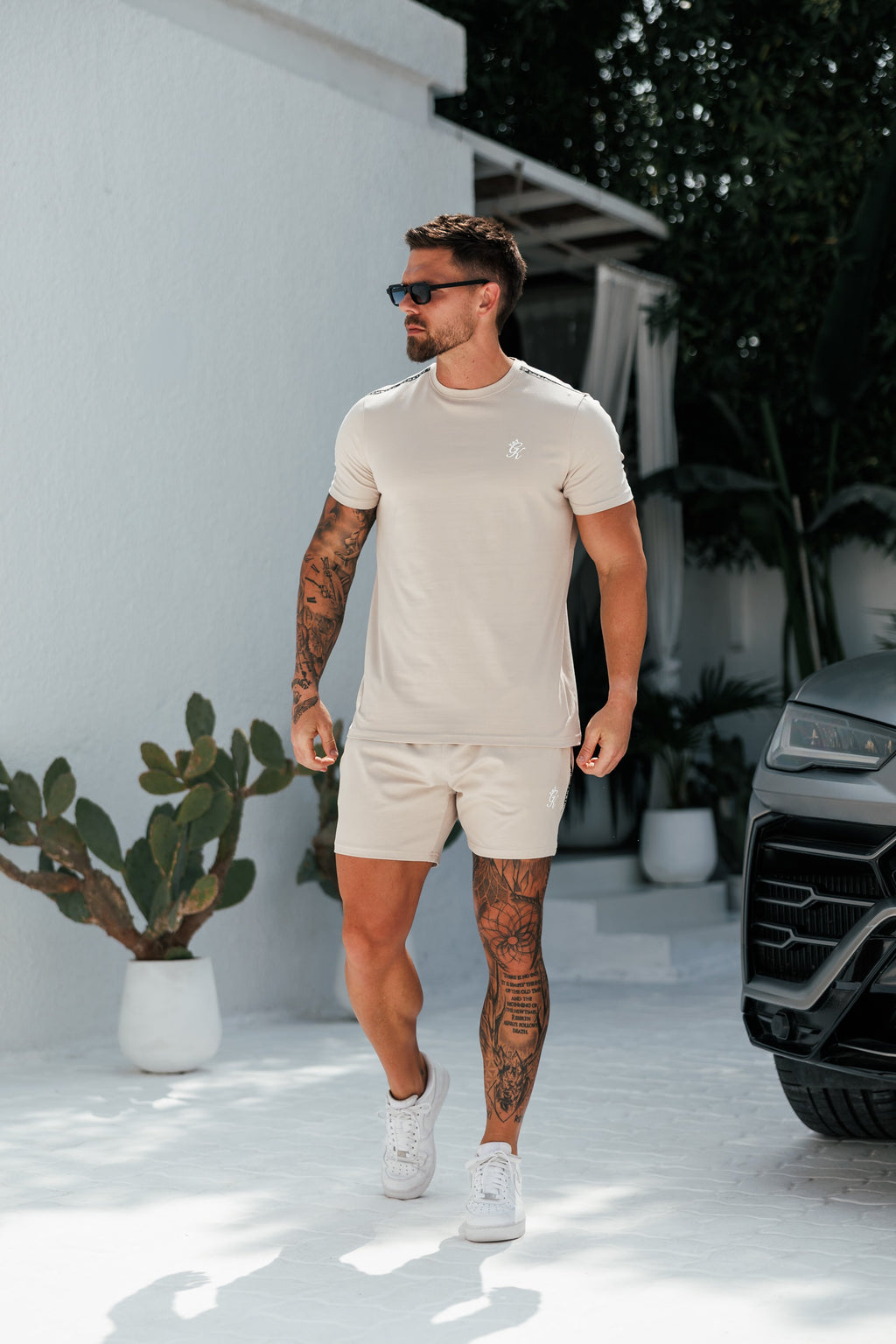 Gym King Taped Jersey Tee - Light Stone