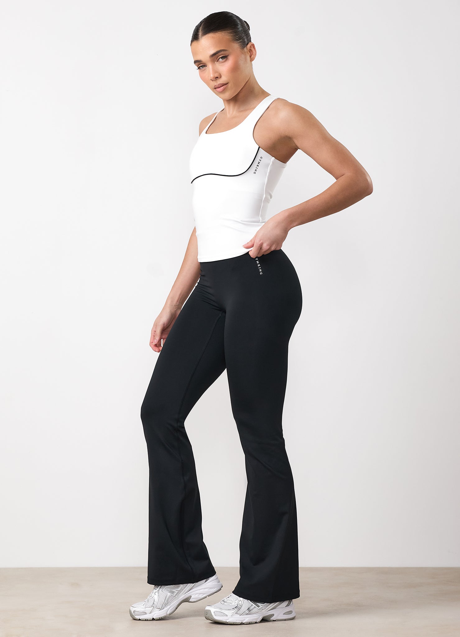 Gym King Knockout Flared Legging - Black