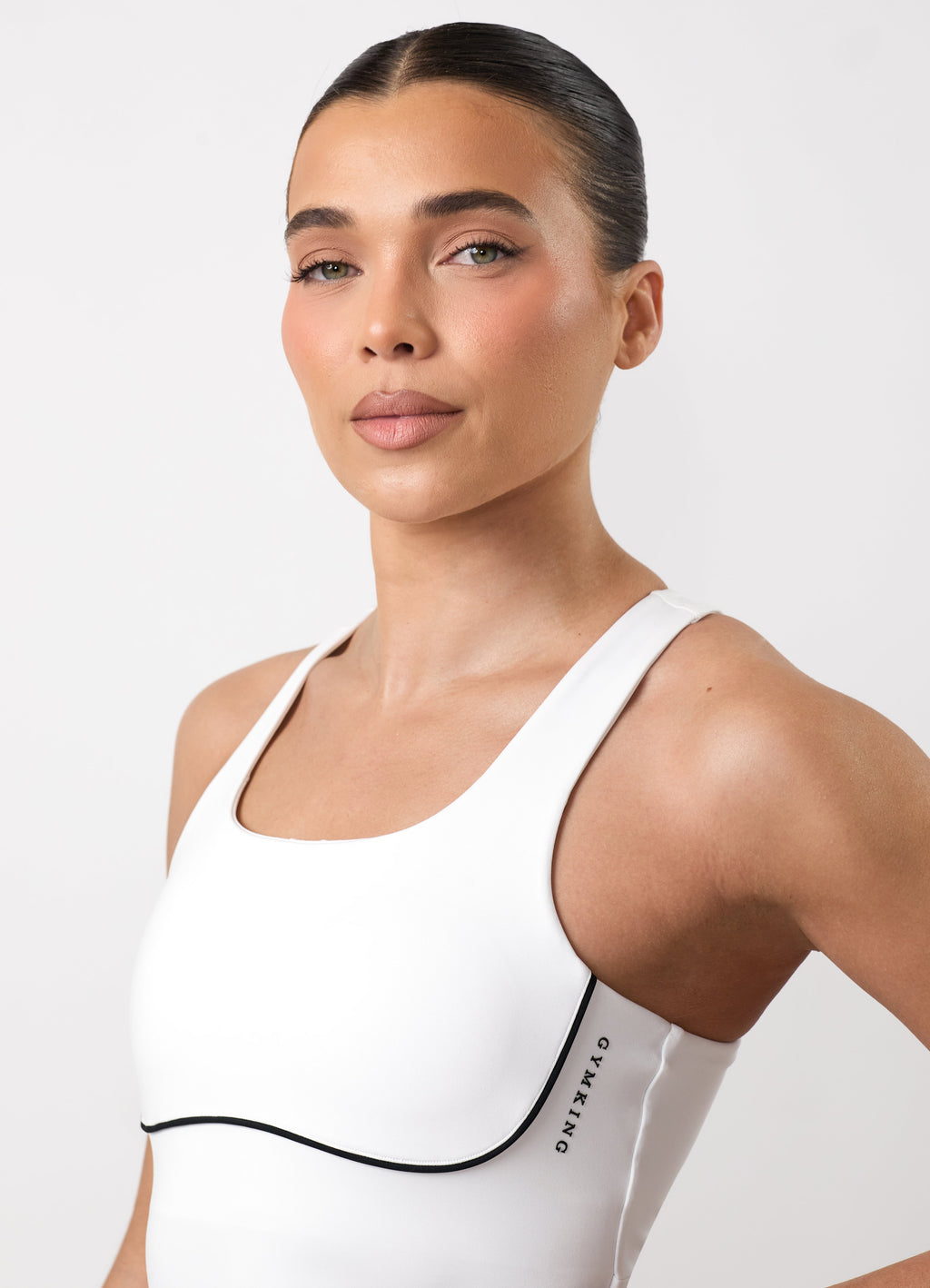 Gym King Knockout Keyhole Tank - White