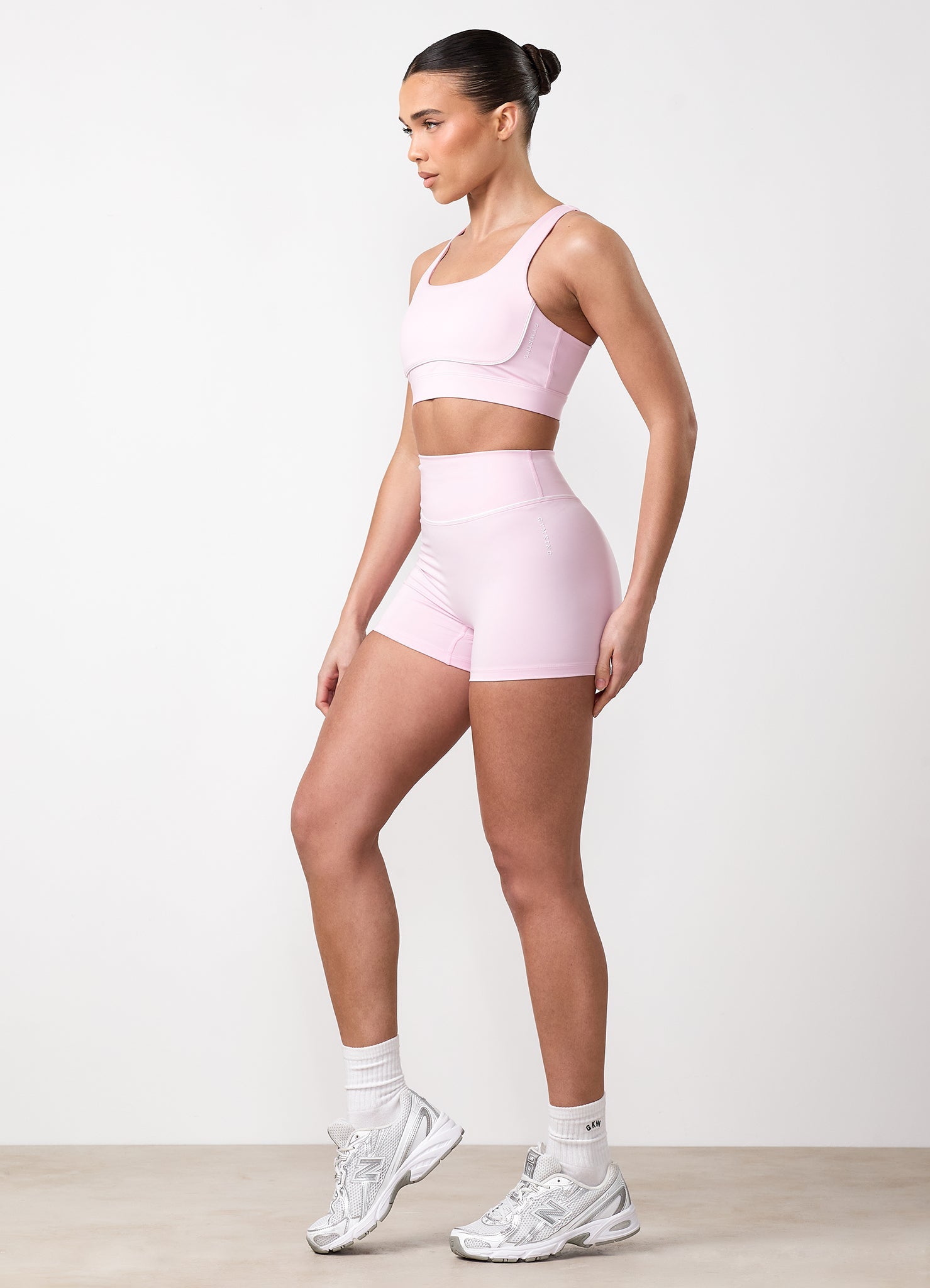 Gym King Knockout Sports Bra - Soft Pink