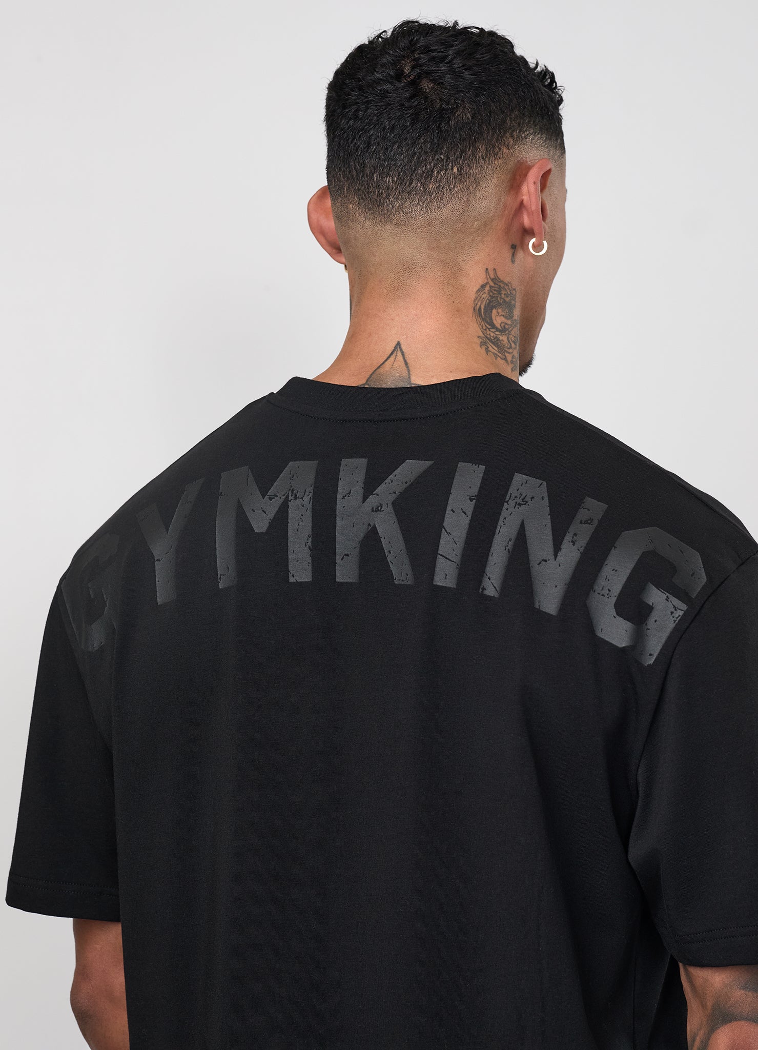 Gym King Linear Arch Tee - Black / Black