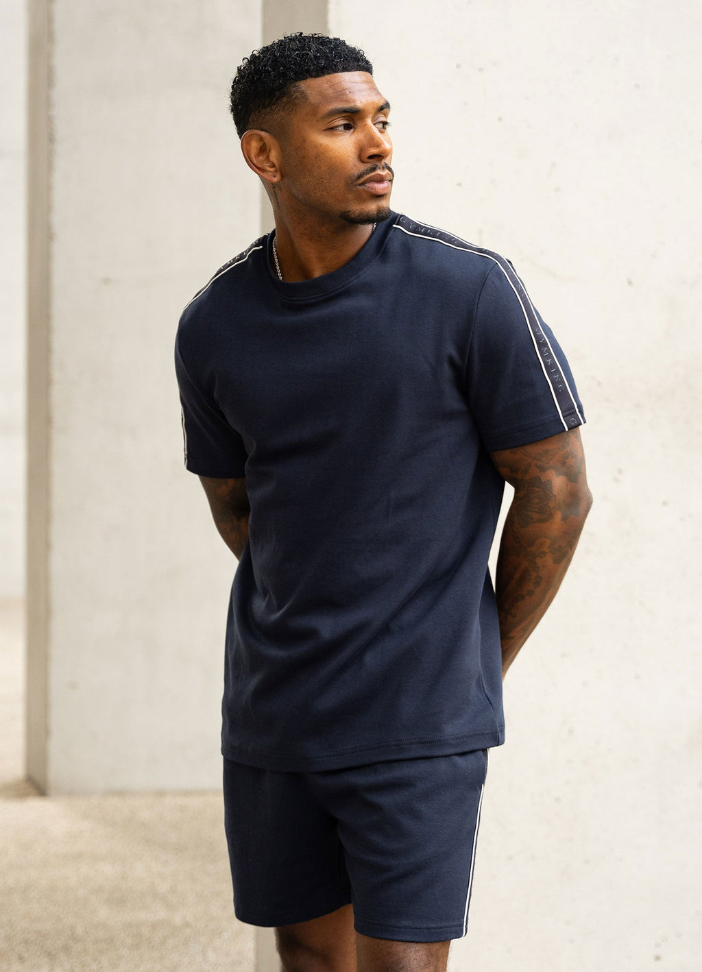 Gym King Linear Taped Tee - Navy