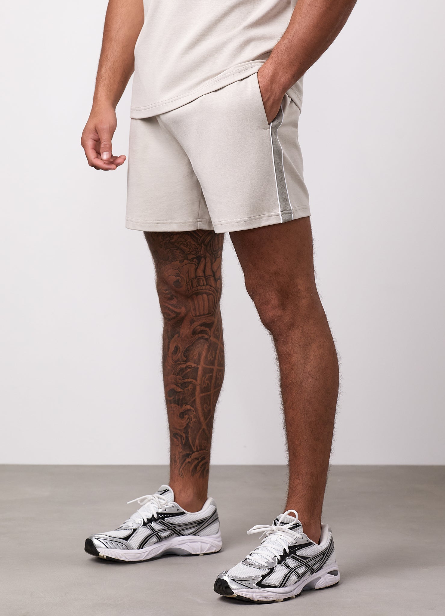 Gym King Linear Taped Short - Grey Mist