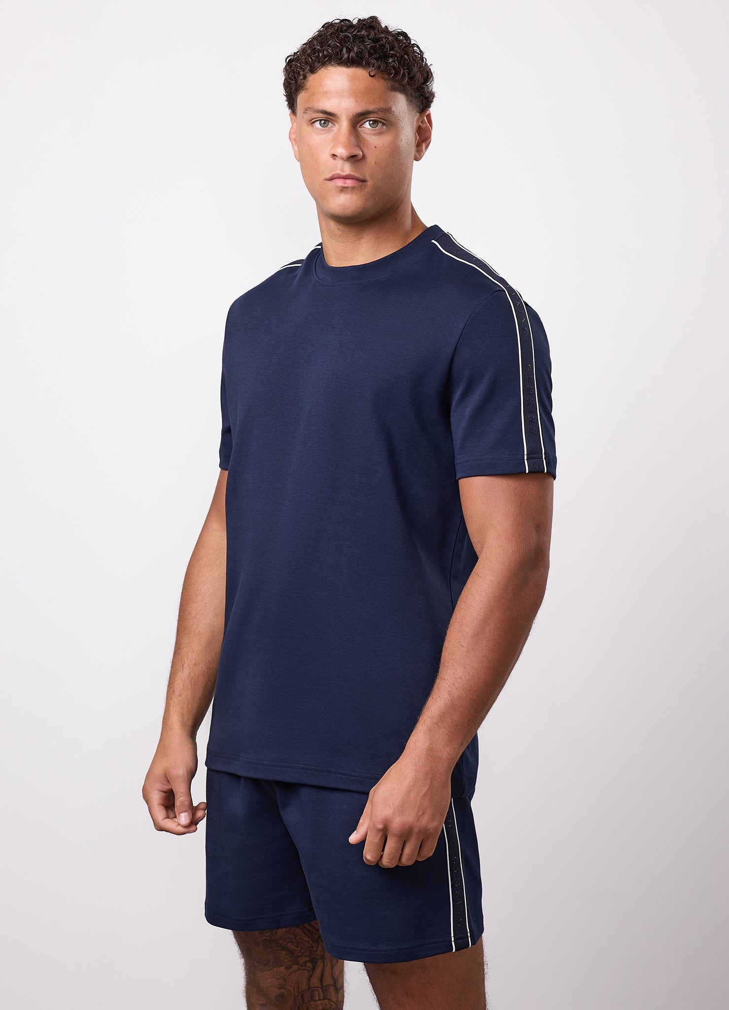 Gym King Linear Taped Tee - Navy