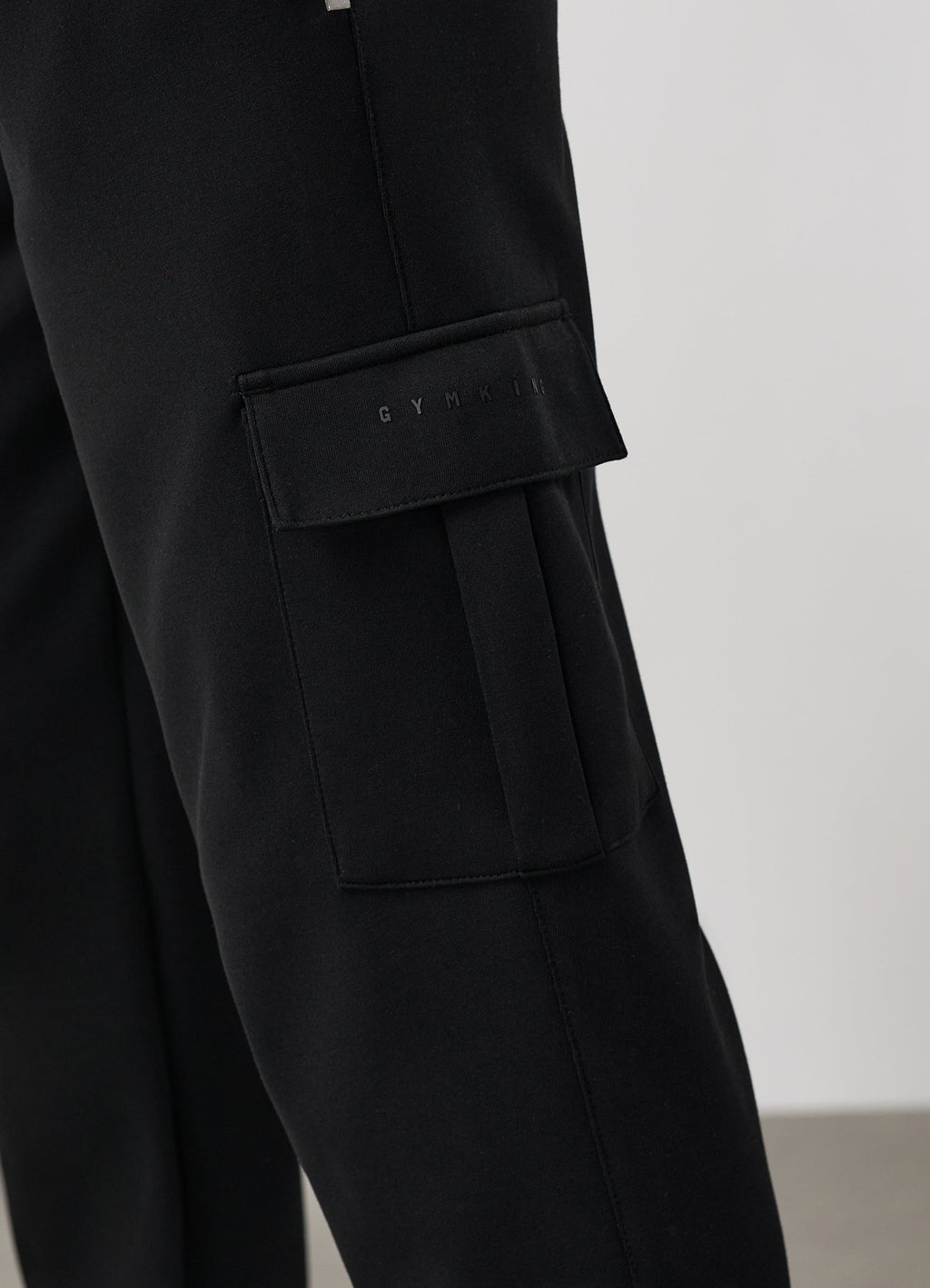 Gym King Linear Travel Cargo Jogger - Black
