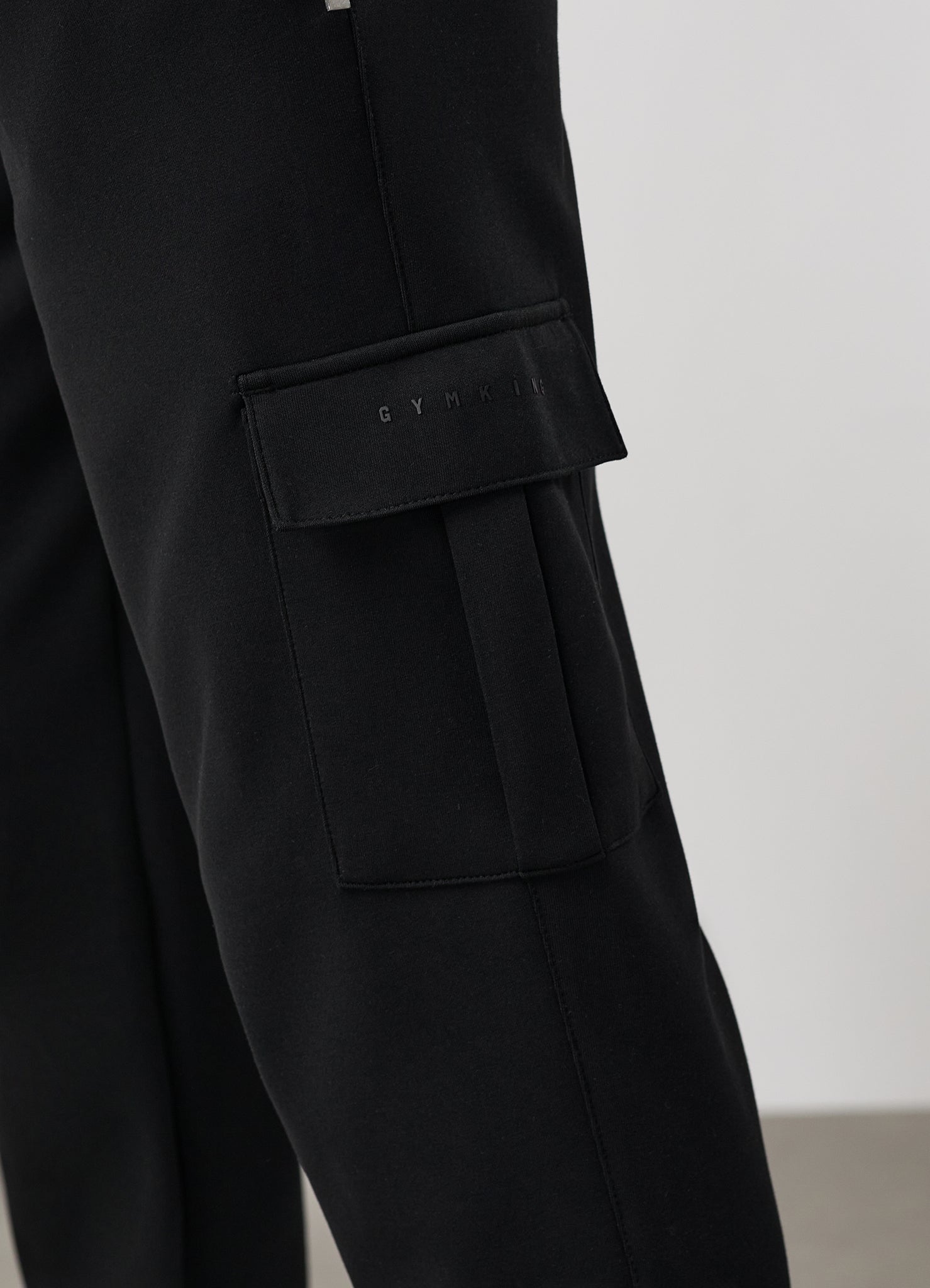 Gym King Linear Travel Cargo Jogger - Black