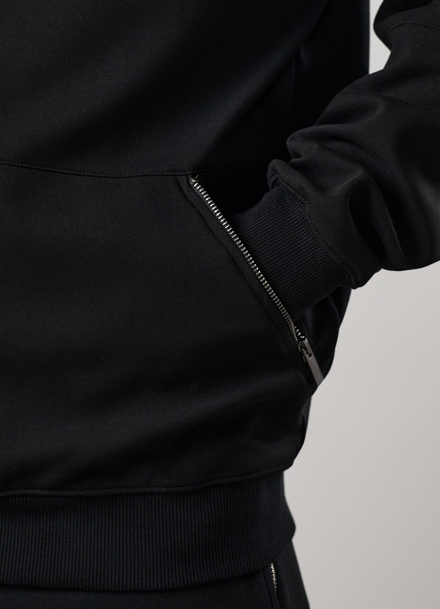 Gym King Linear Travel Full Zip Hoodie - Black