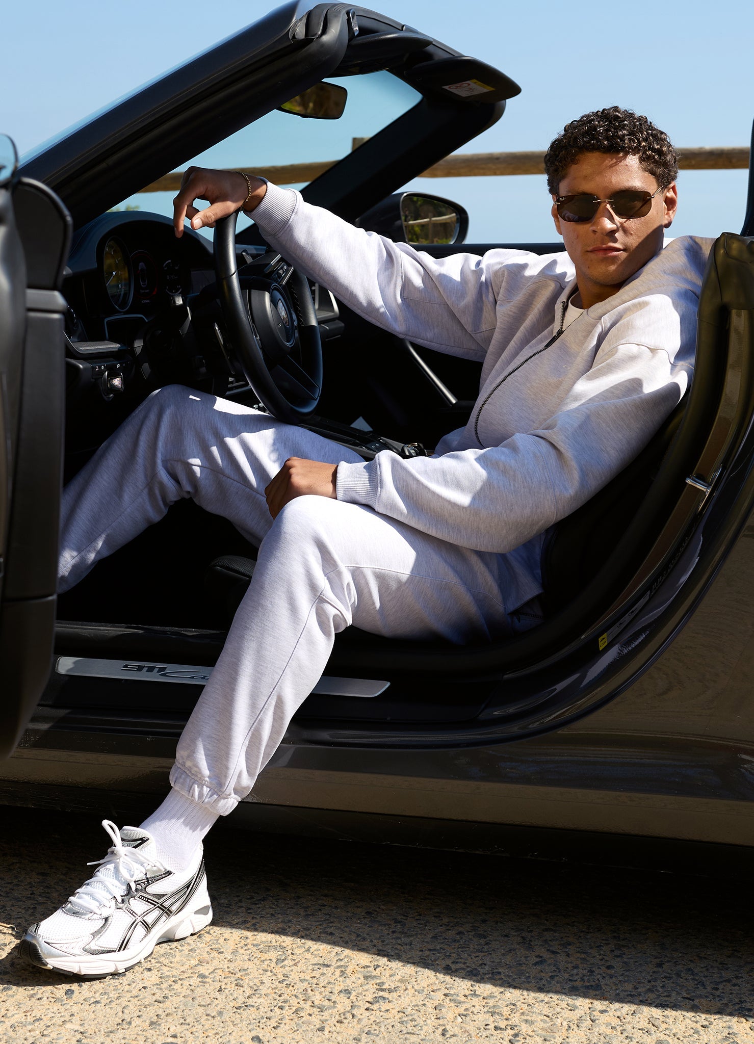Gym King Linear Travel Full Zip Hoodie - Snow Marl