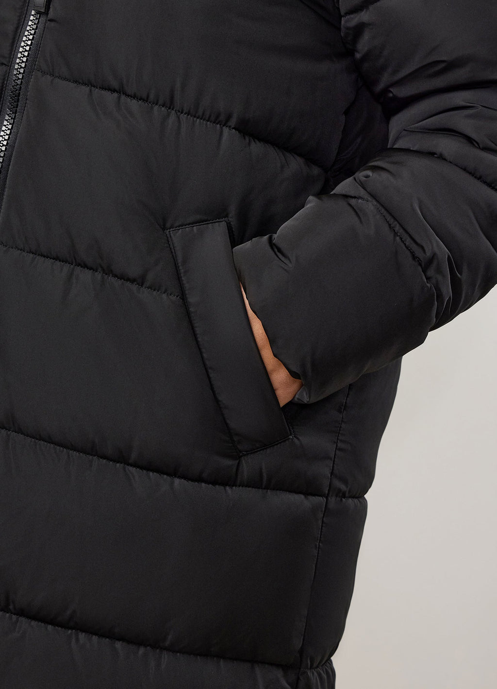 Gym King Longline Puffer - Black