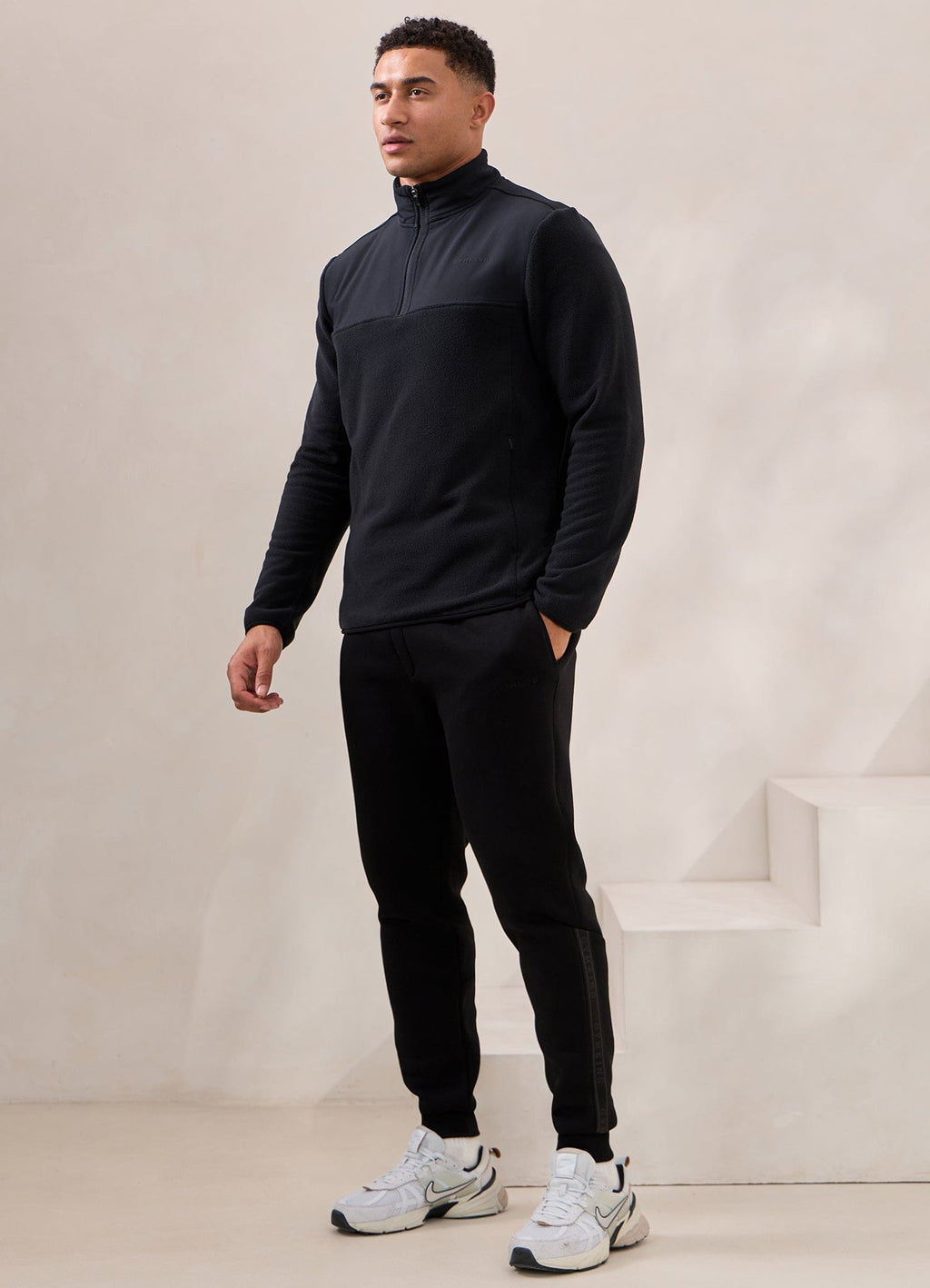 Gym King Linear 1/4 Zip Polar Fleece - Black