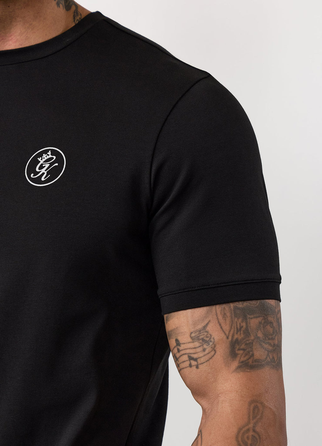 Gym King Nothing Beats Belief Muscle Fit Tee - Black/White