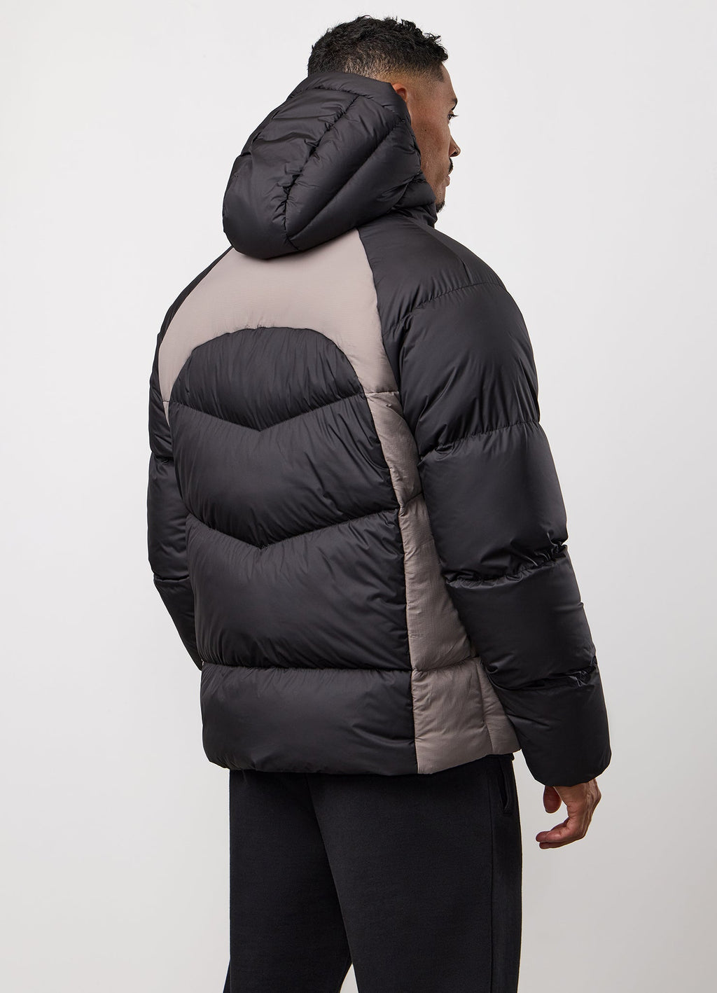 Gym King Peak Puffer Jacket - Black/Cinder