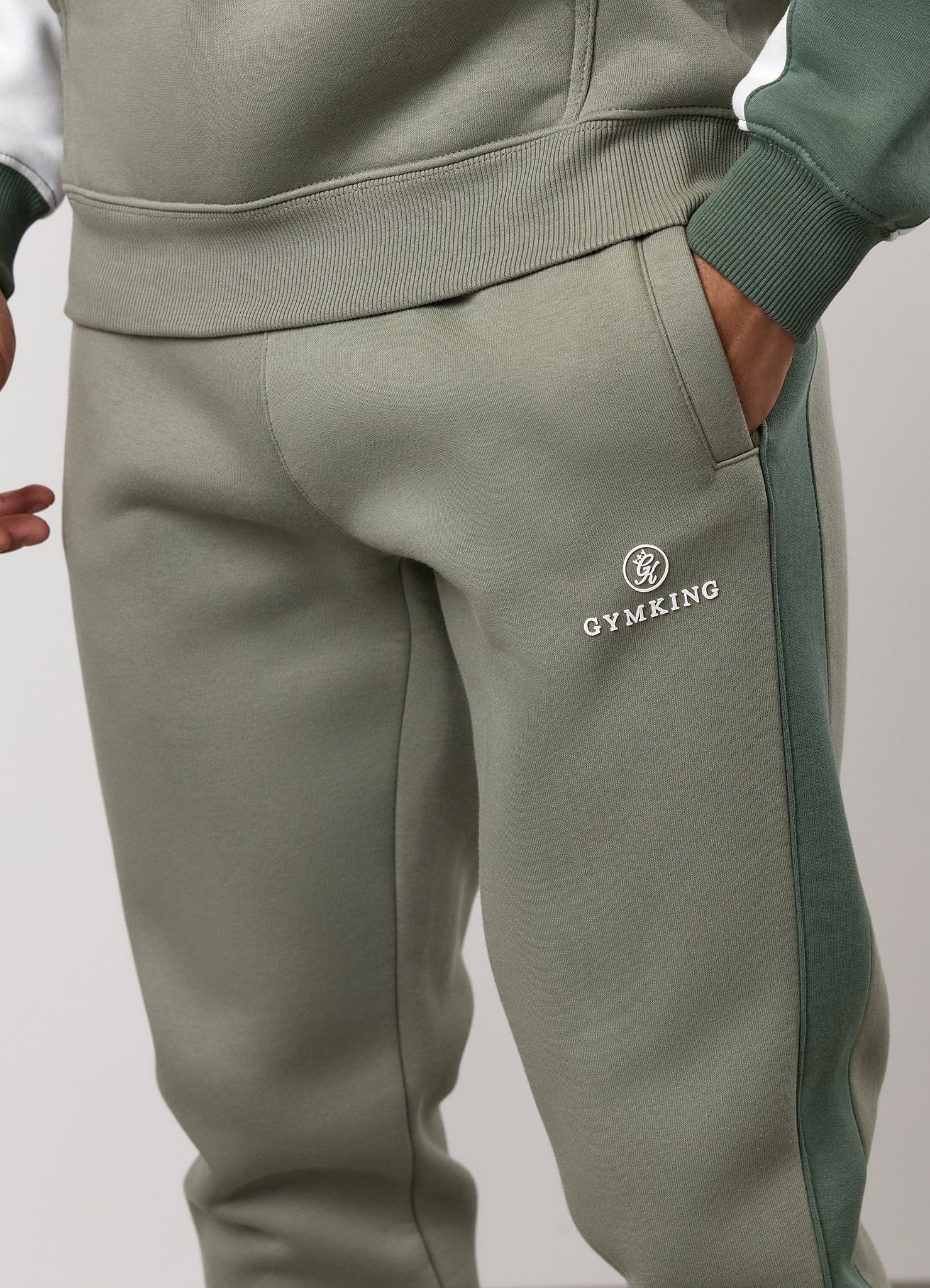 Gym King Power Colour Block Fleece Jogger - Soft Khaki/Fern Green/White