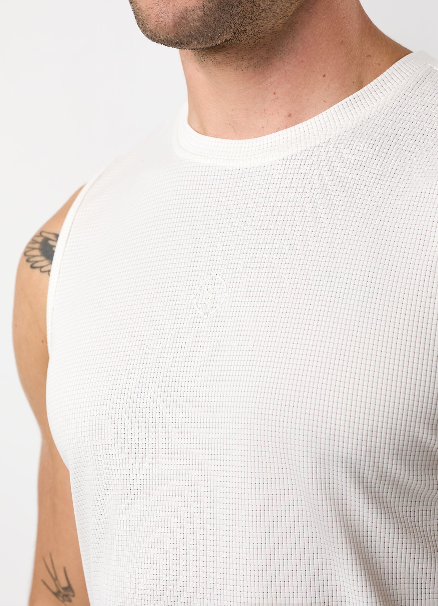 Gym King Rebellion Grit AOP Vest - Cream