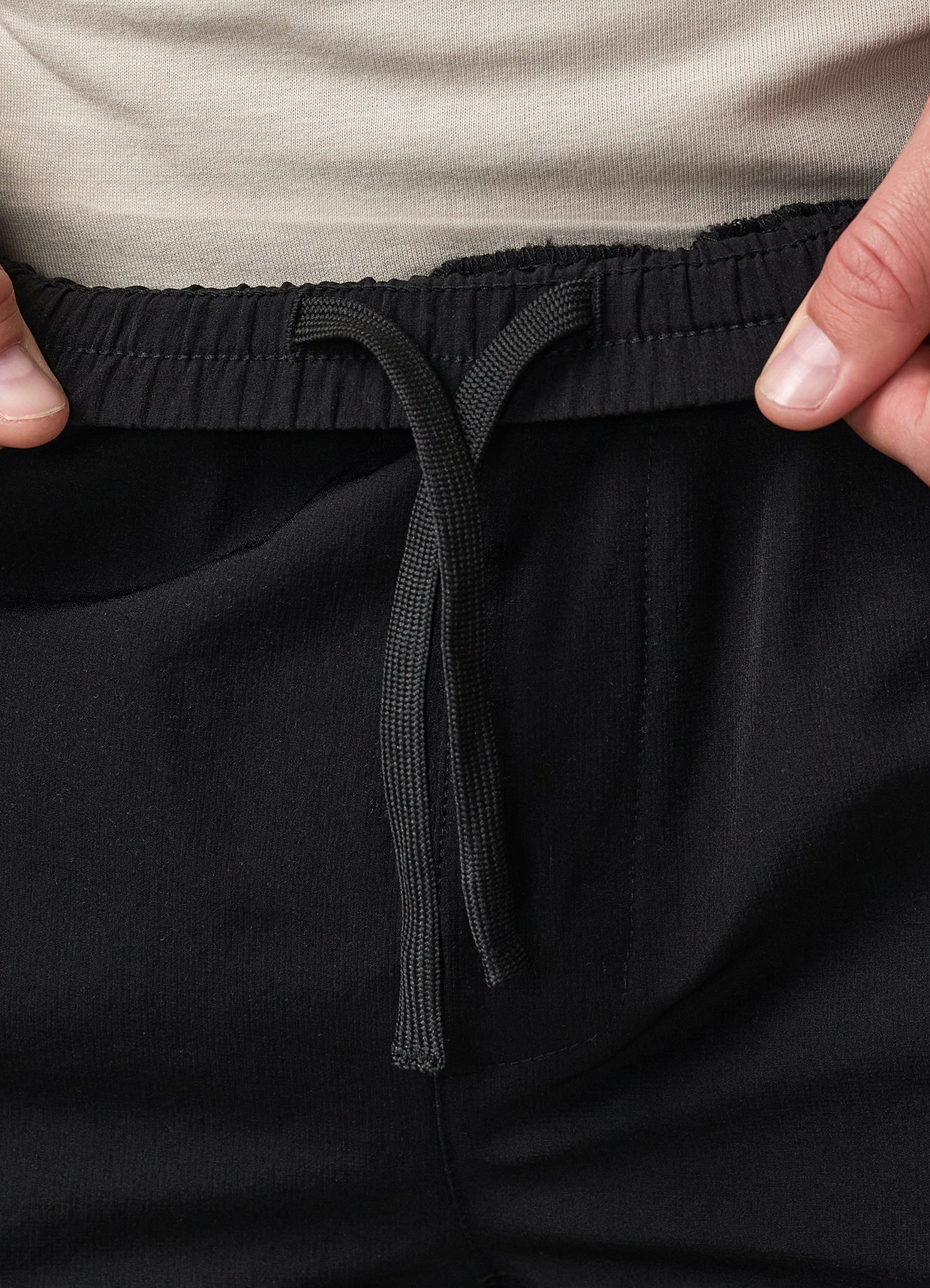 Gym King Rebellion Covert Cargo Short - Black
