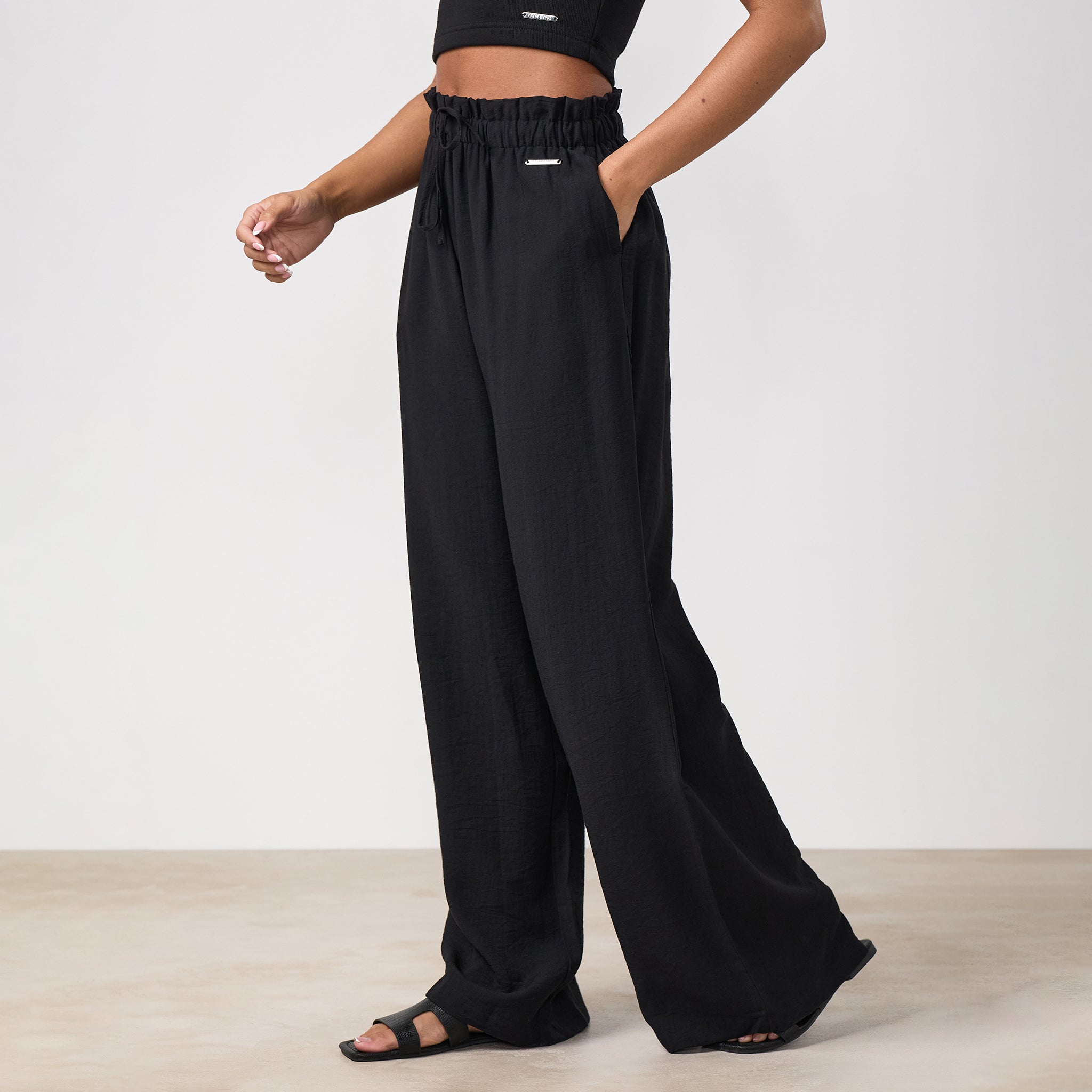 Gym King Signature Woven Paper Bag Trousers Petite - Black