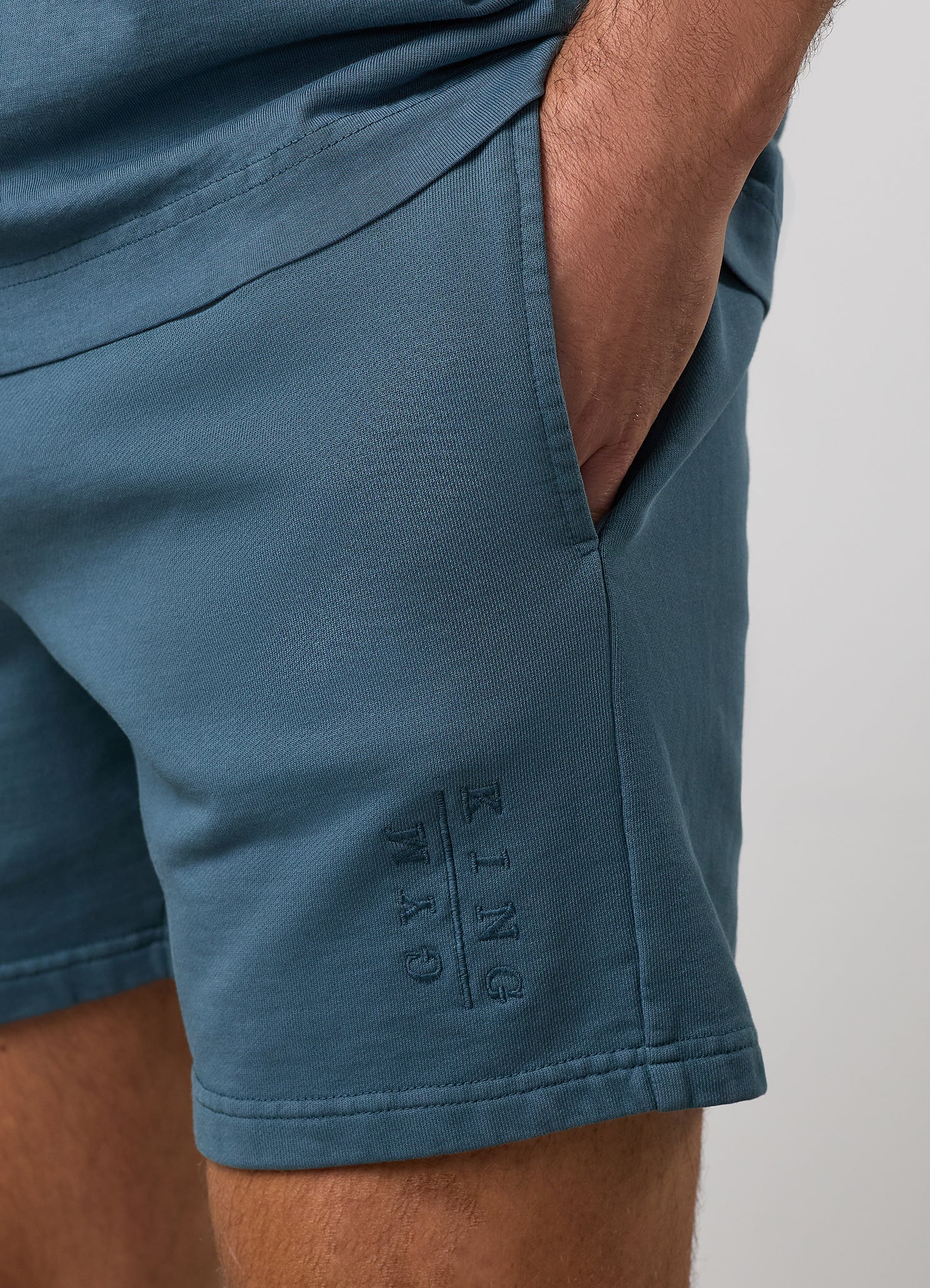 Gym King Roam Washed Short - Mountain Slate
