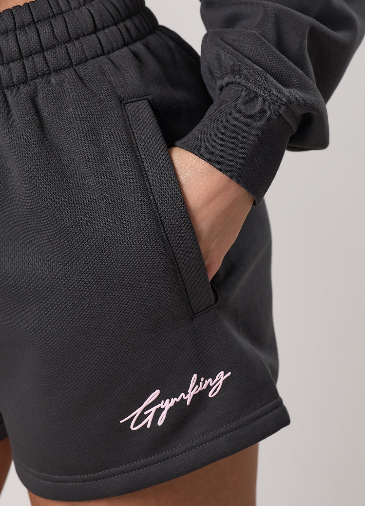 Gym King Script Mindset Short - Dark Pewter