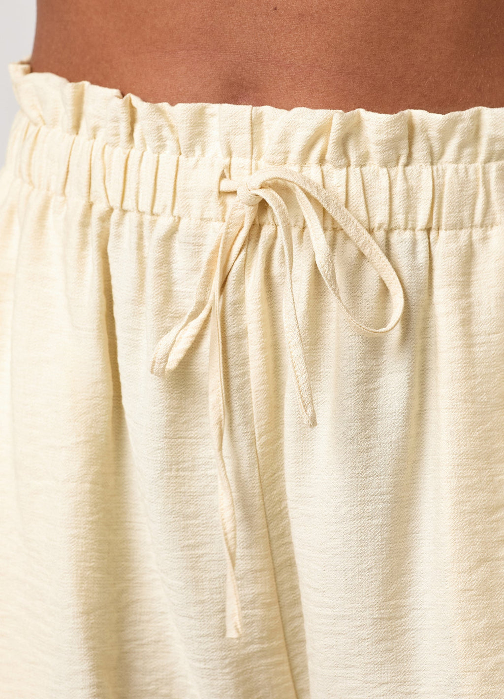 Gym King Signature Woven Paper Bag Short - Buttermilk
